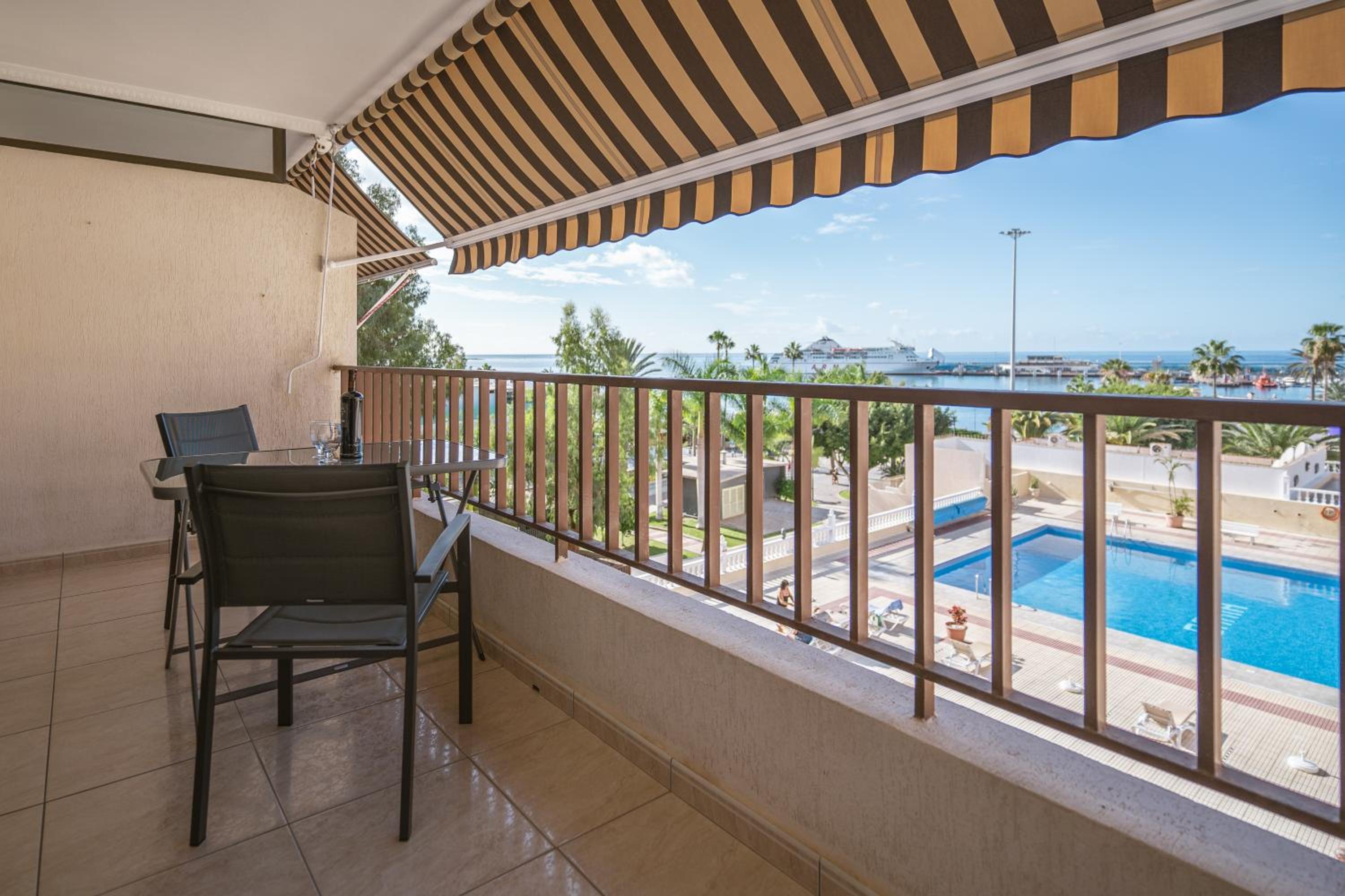 Apartment with Sea View photo 3