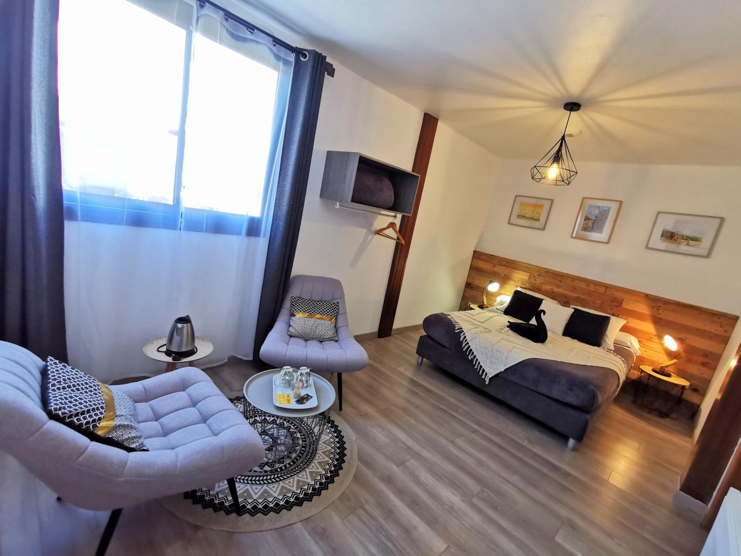 Double Room - Photo 2
