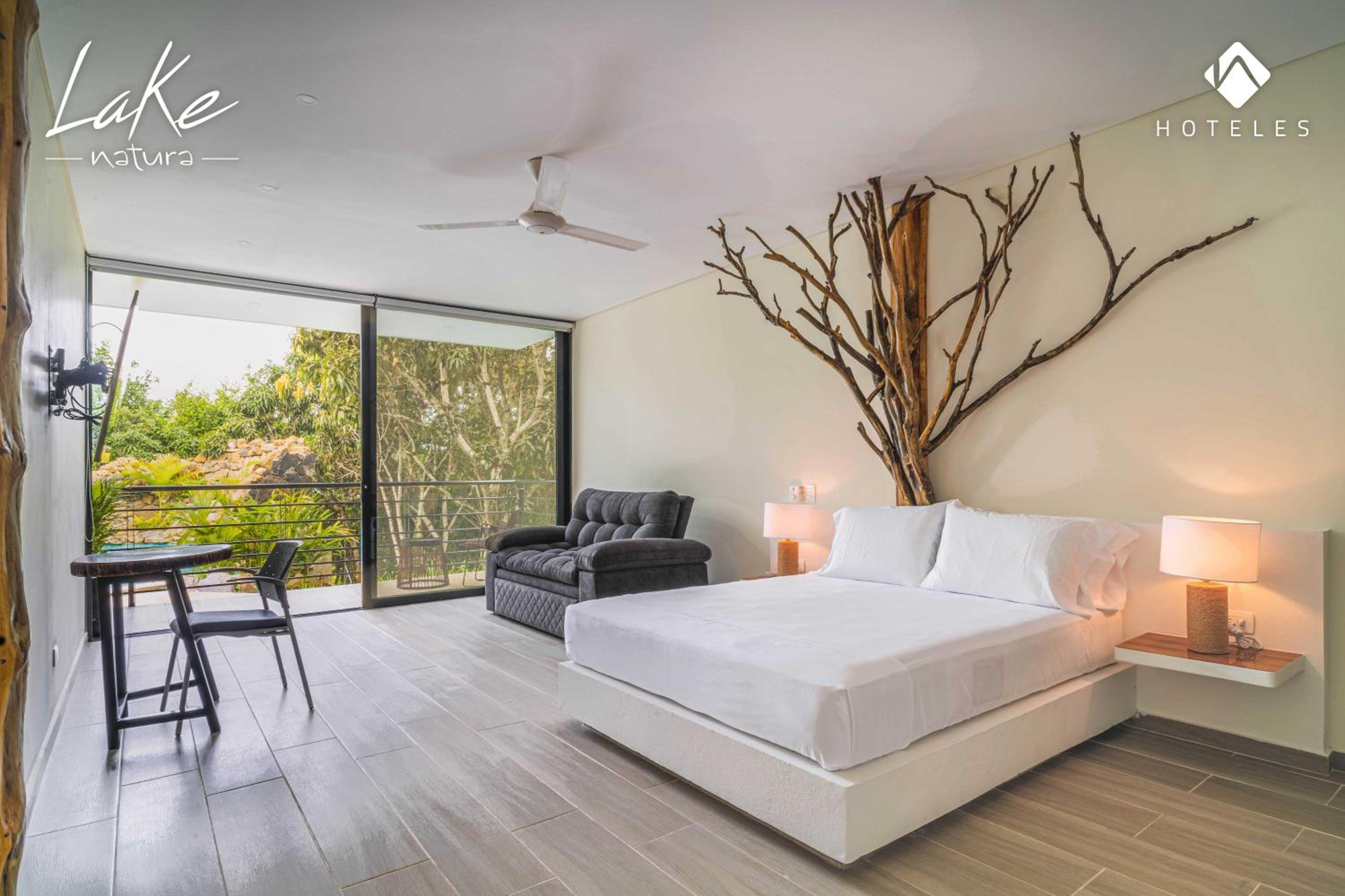 Junior Suite With Balcony photo 3