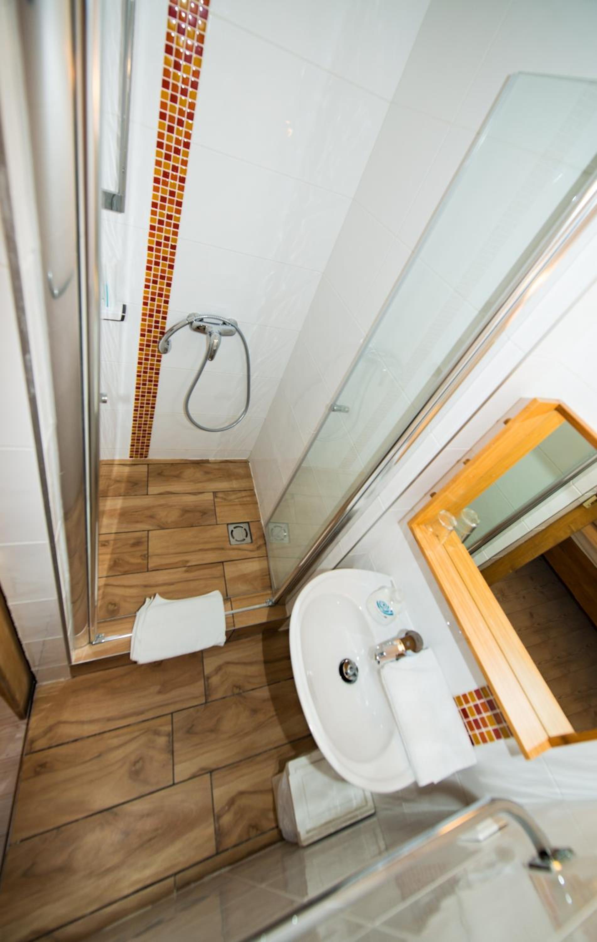 Small Double Room with Mountain View - Photo 2