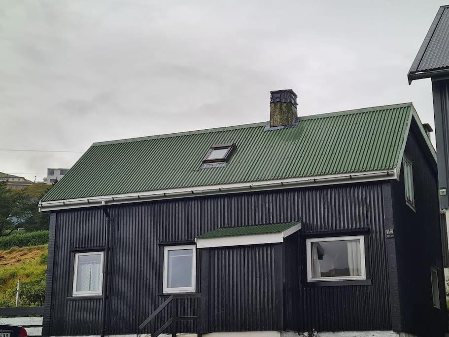 Four-Bedroom House photo 2