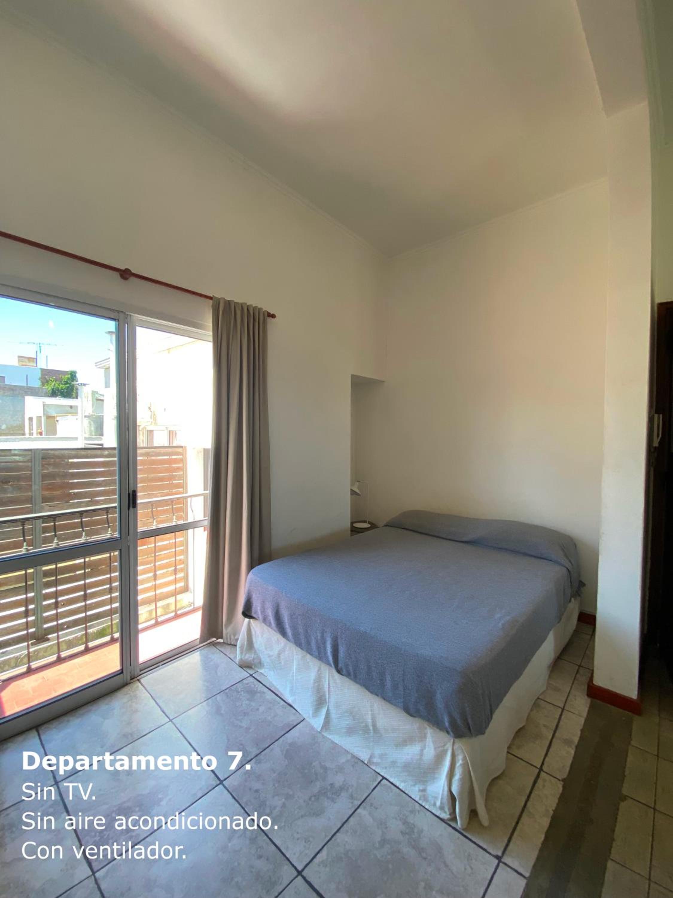 Apartment with Balcony photo 3