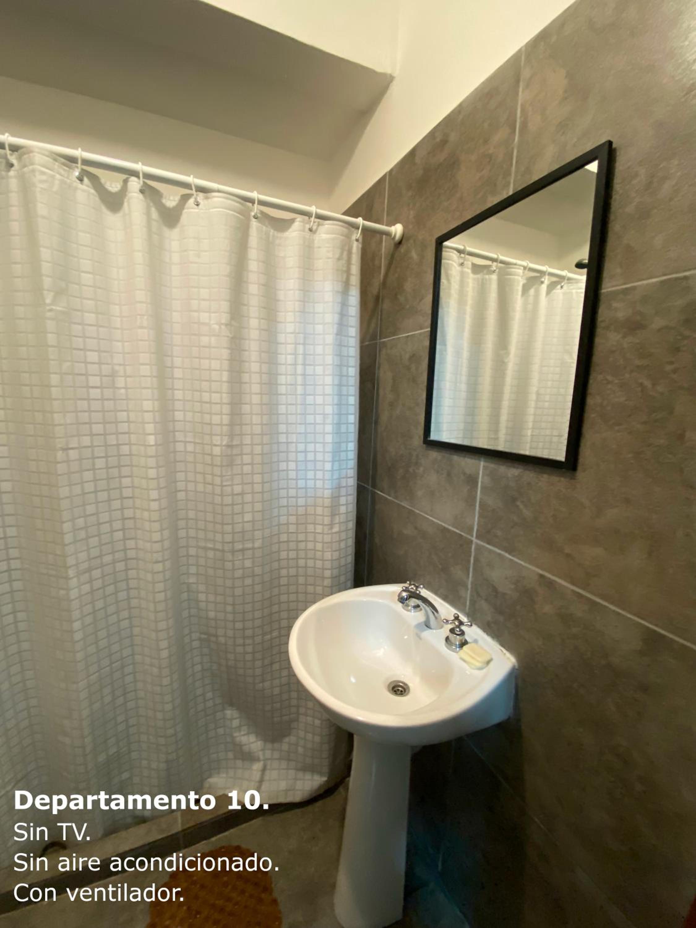 Apartment - Ground Floor photo 2
