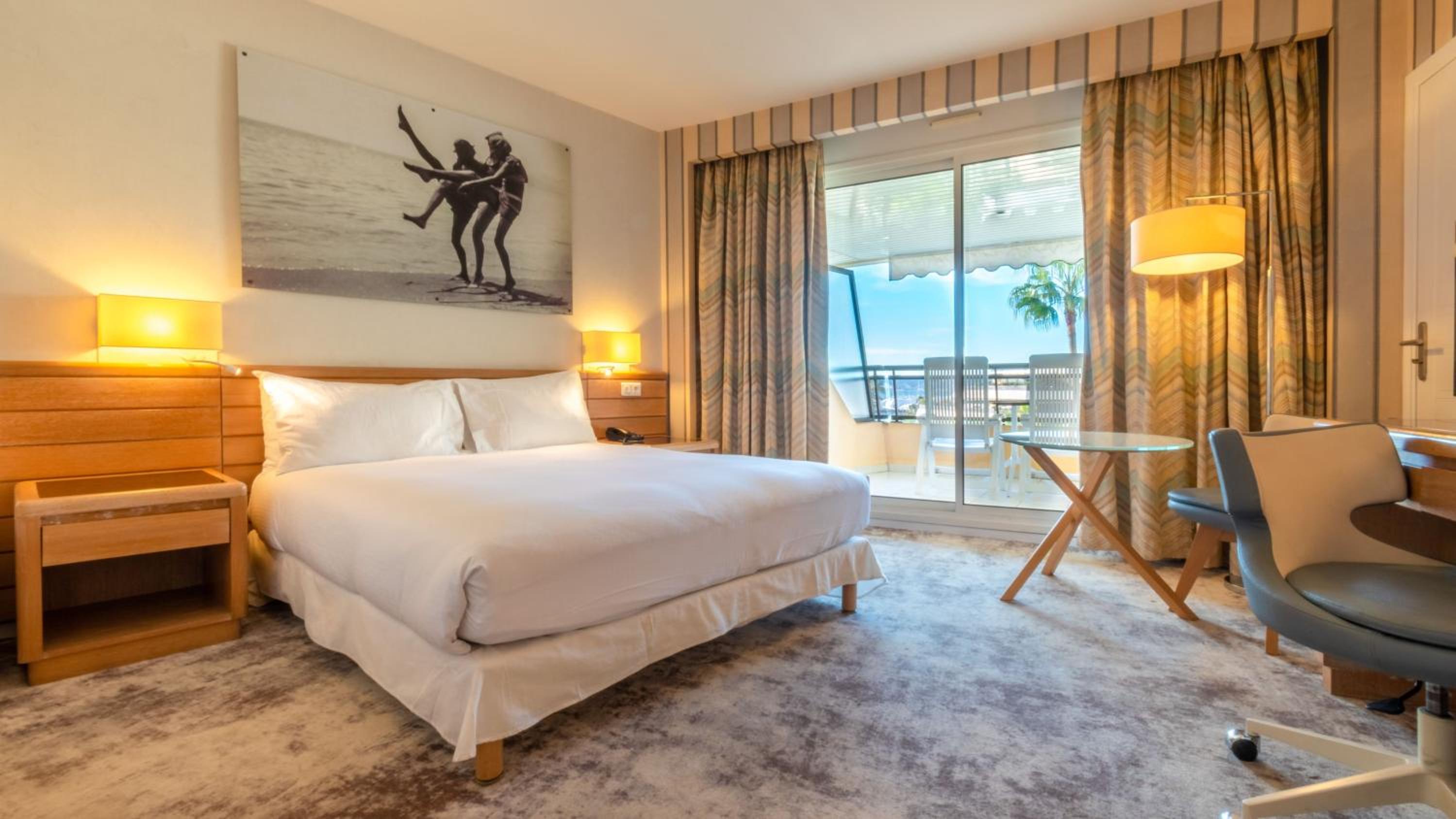 Premium Double Room with Balcony and Sea View - Photo 2