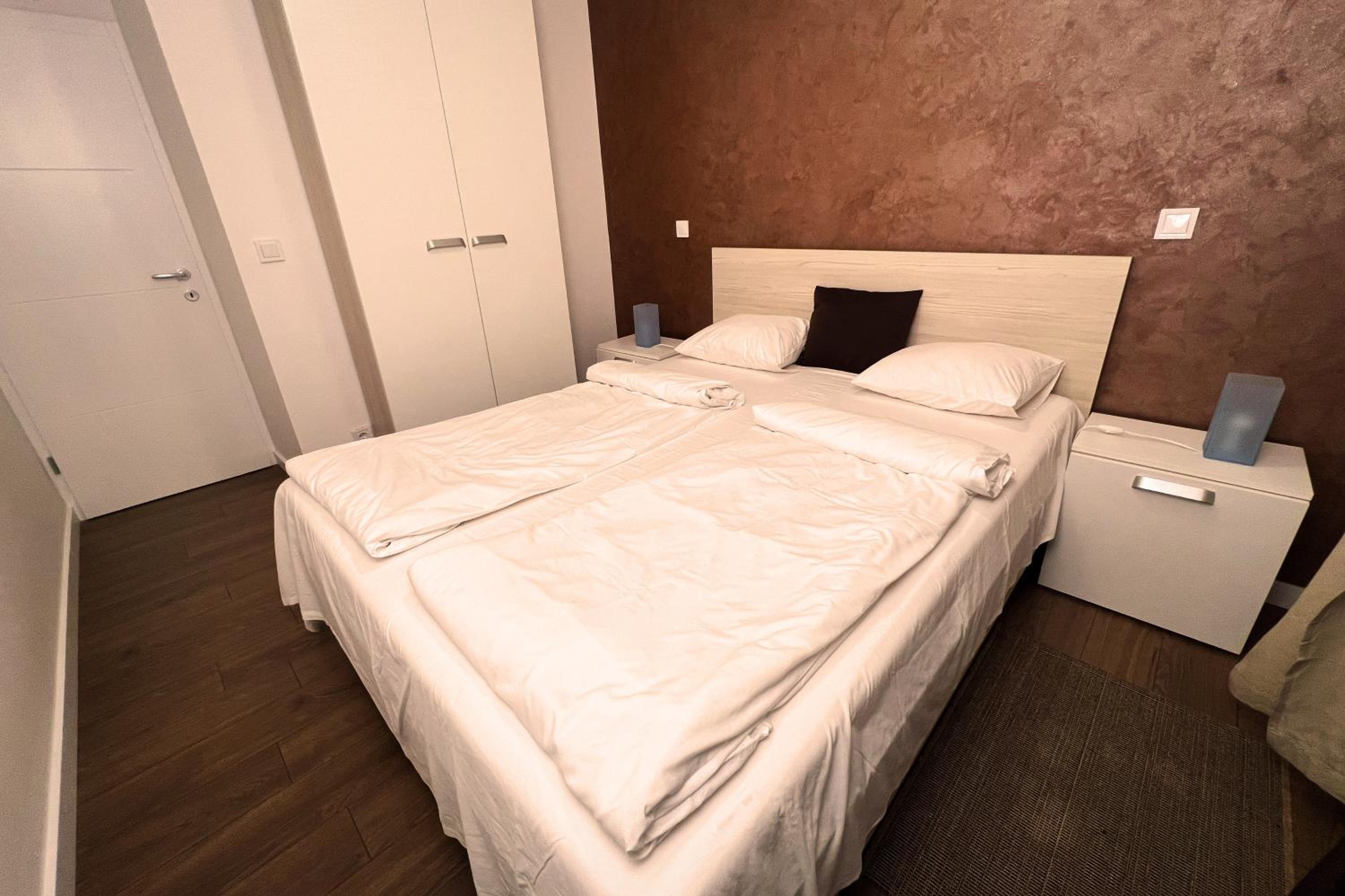 One-Bedroom Apartment - Ground Floor photo 3