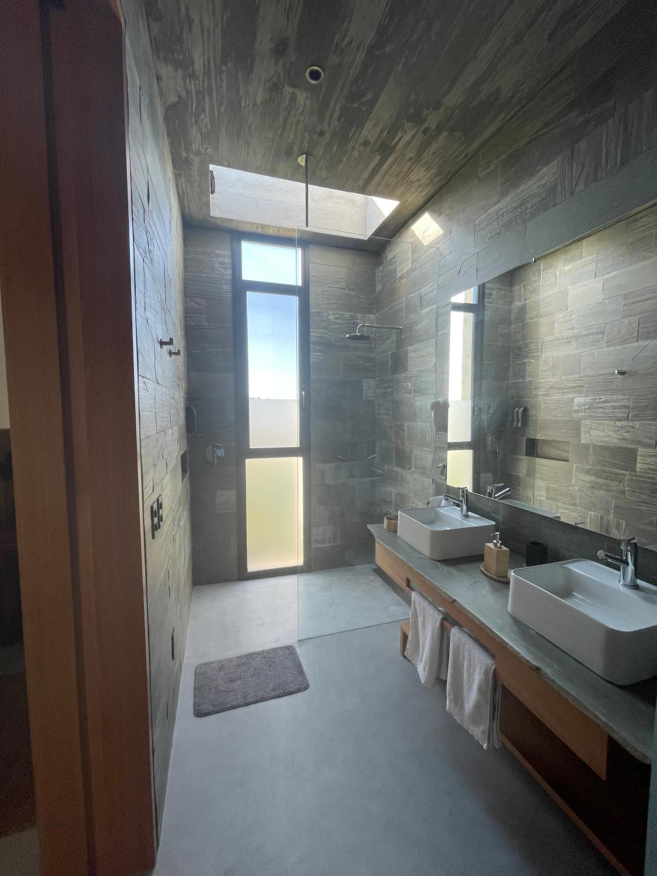 Suite with Pool View photo 2