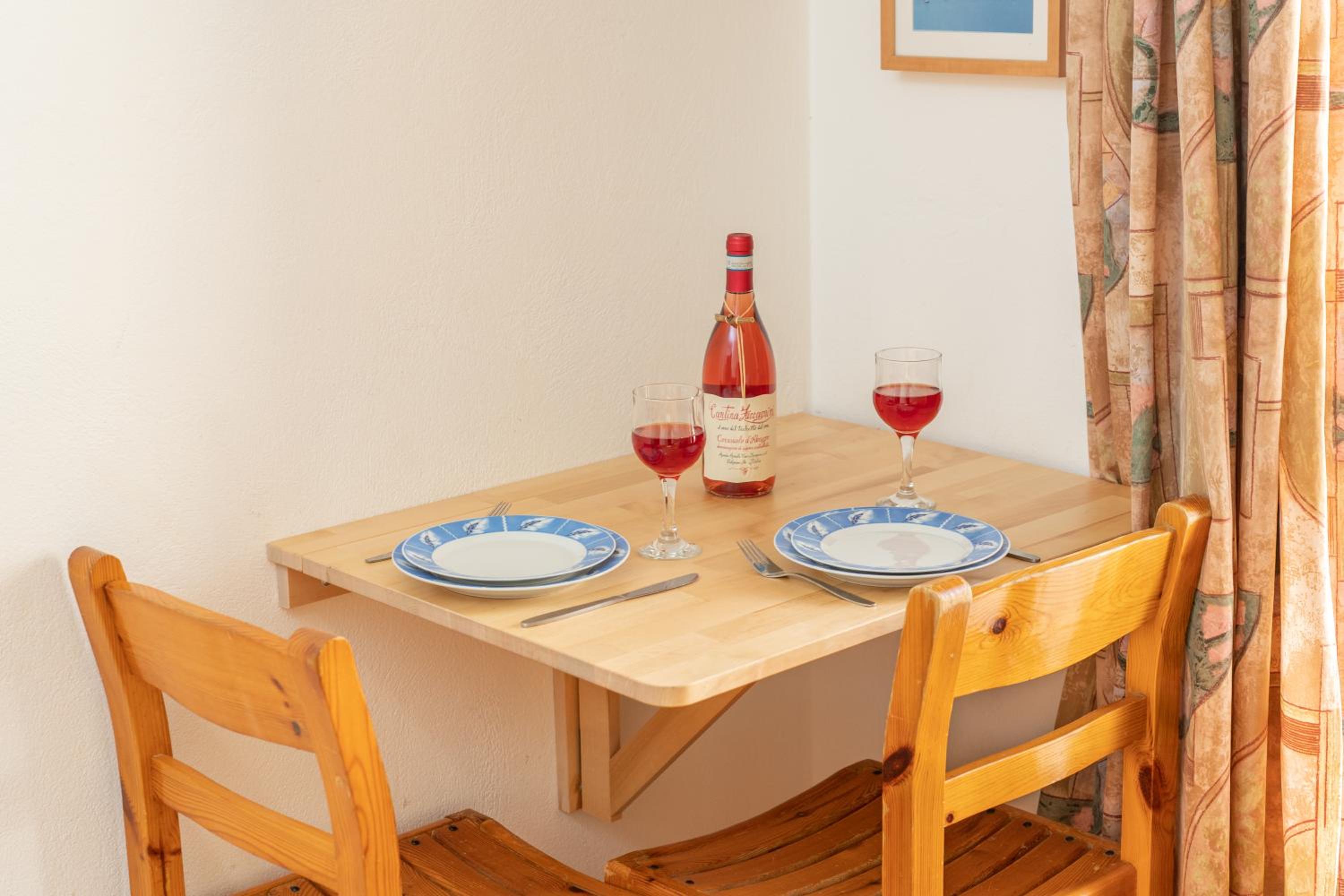 Studio (2 Adults) photo 2