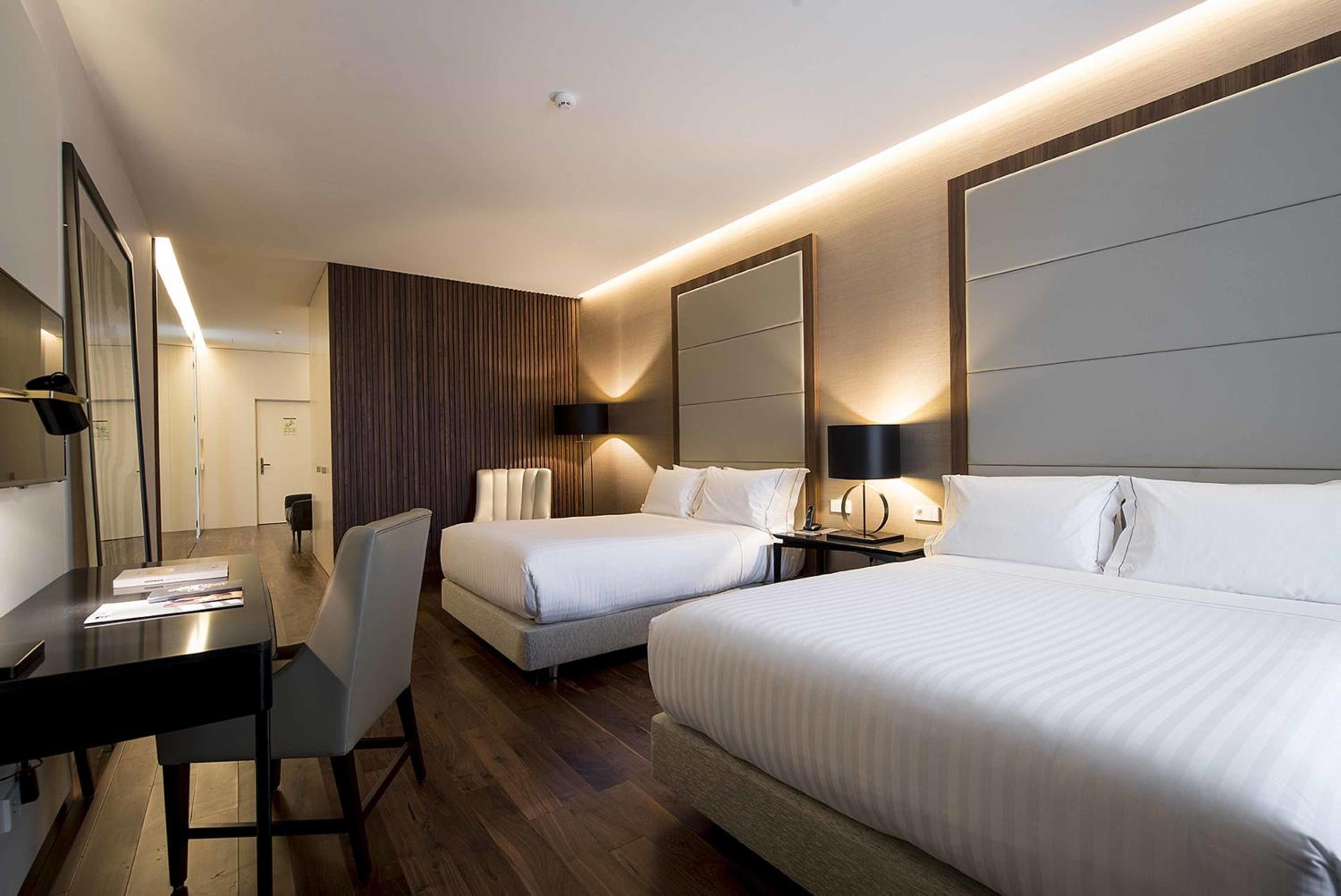 Superior Room with Two Double Beds
