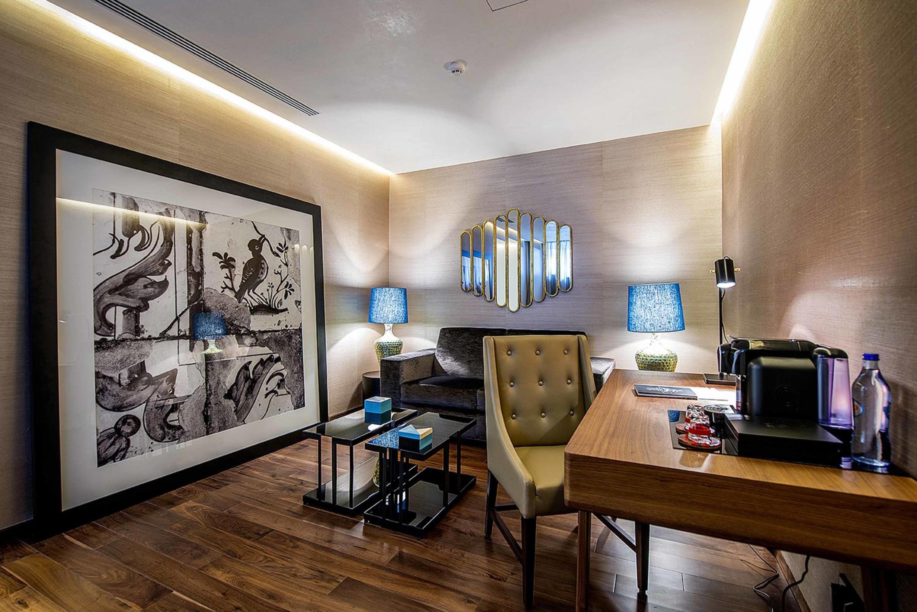Deluxe Suite