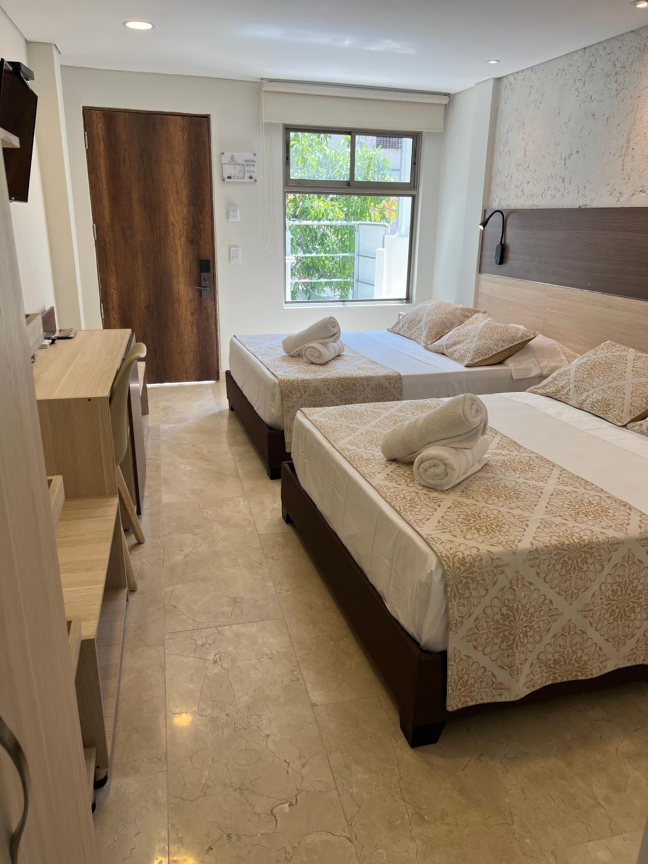 Superior Twin Room - Photo 9