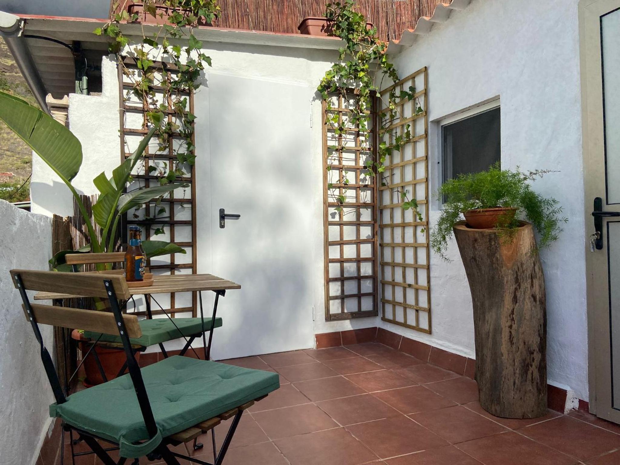 Apartment with Terrace - Photo 16