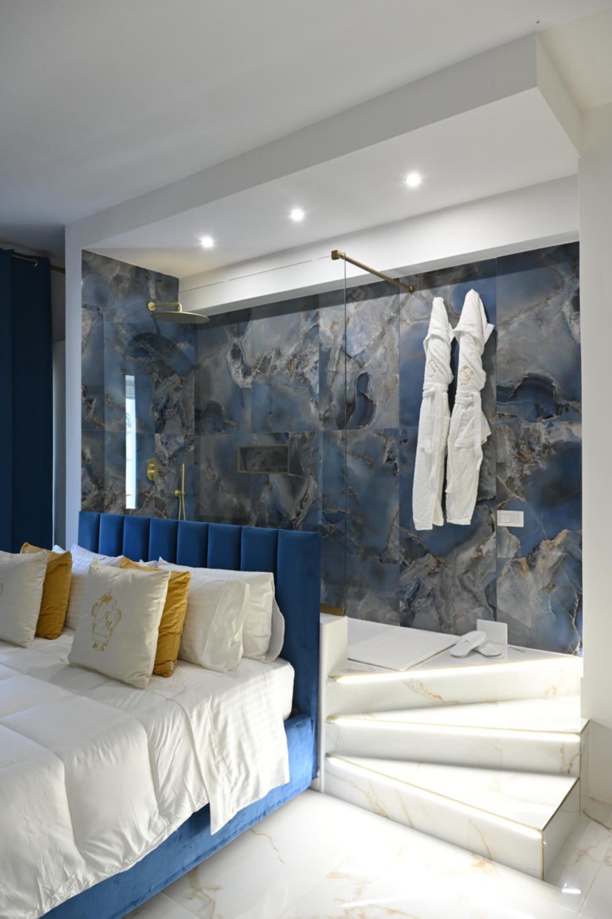Superior King Room photo 1