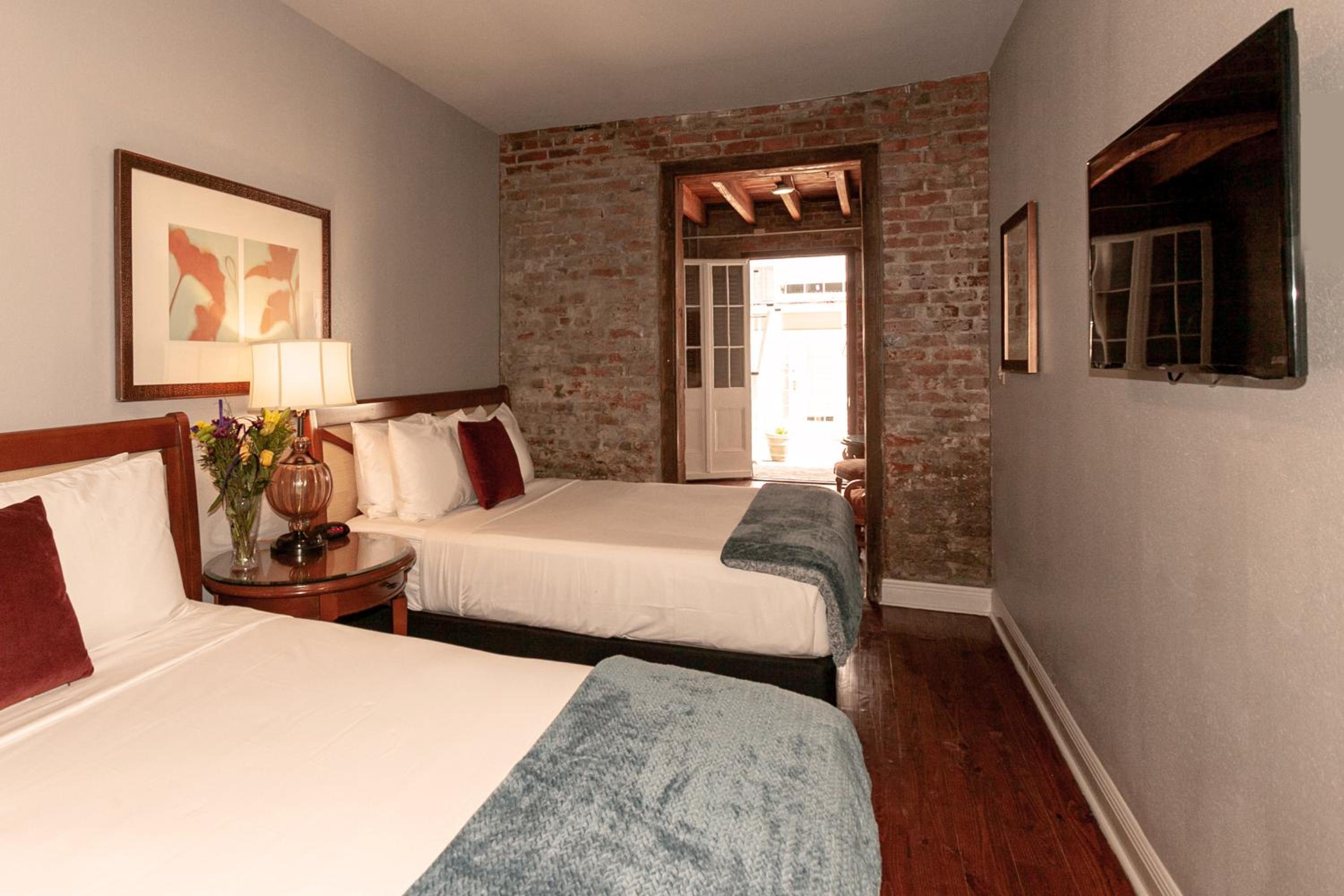 Suite with Pool View photo 1