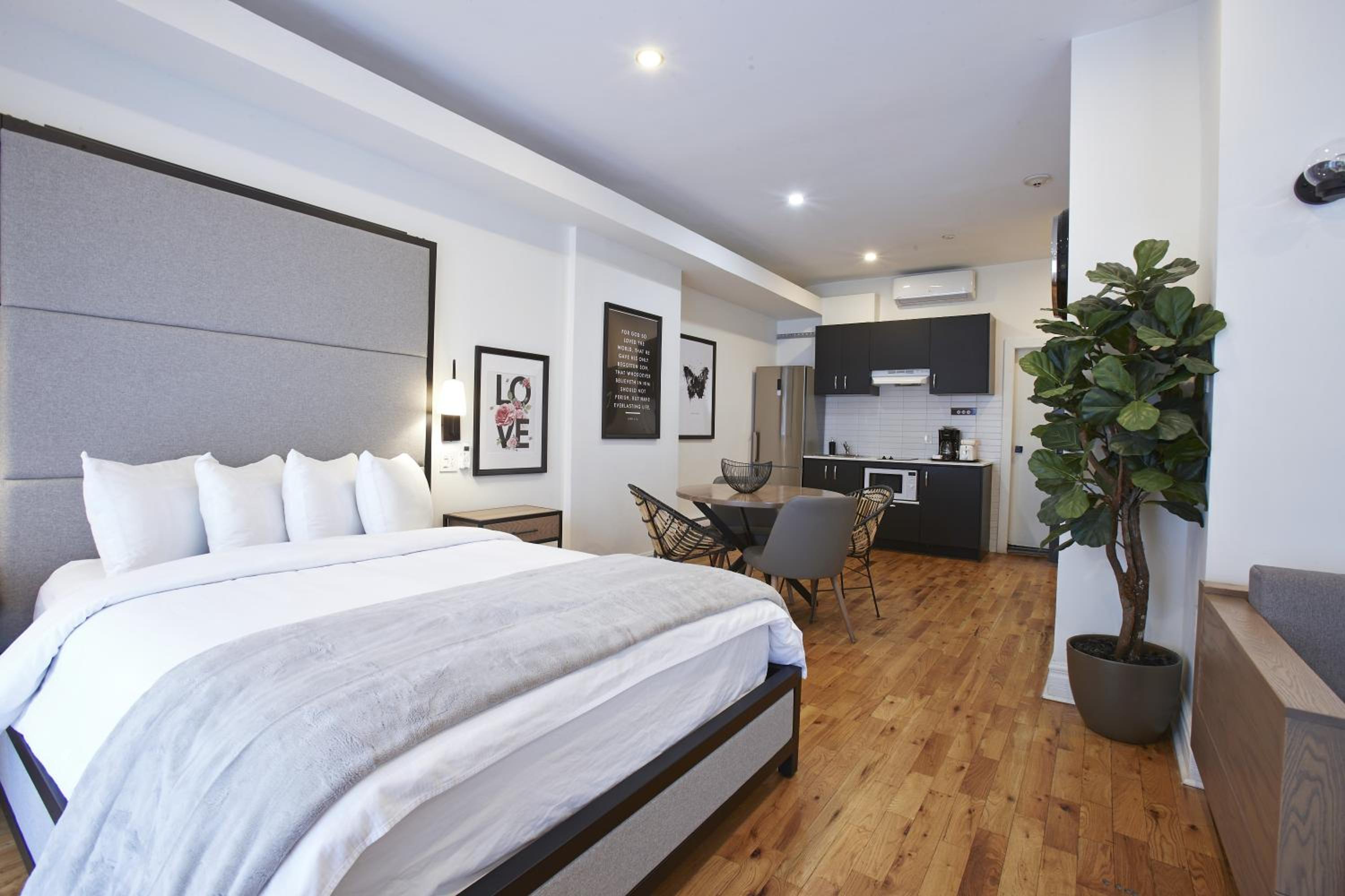 Executive Room