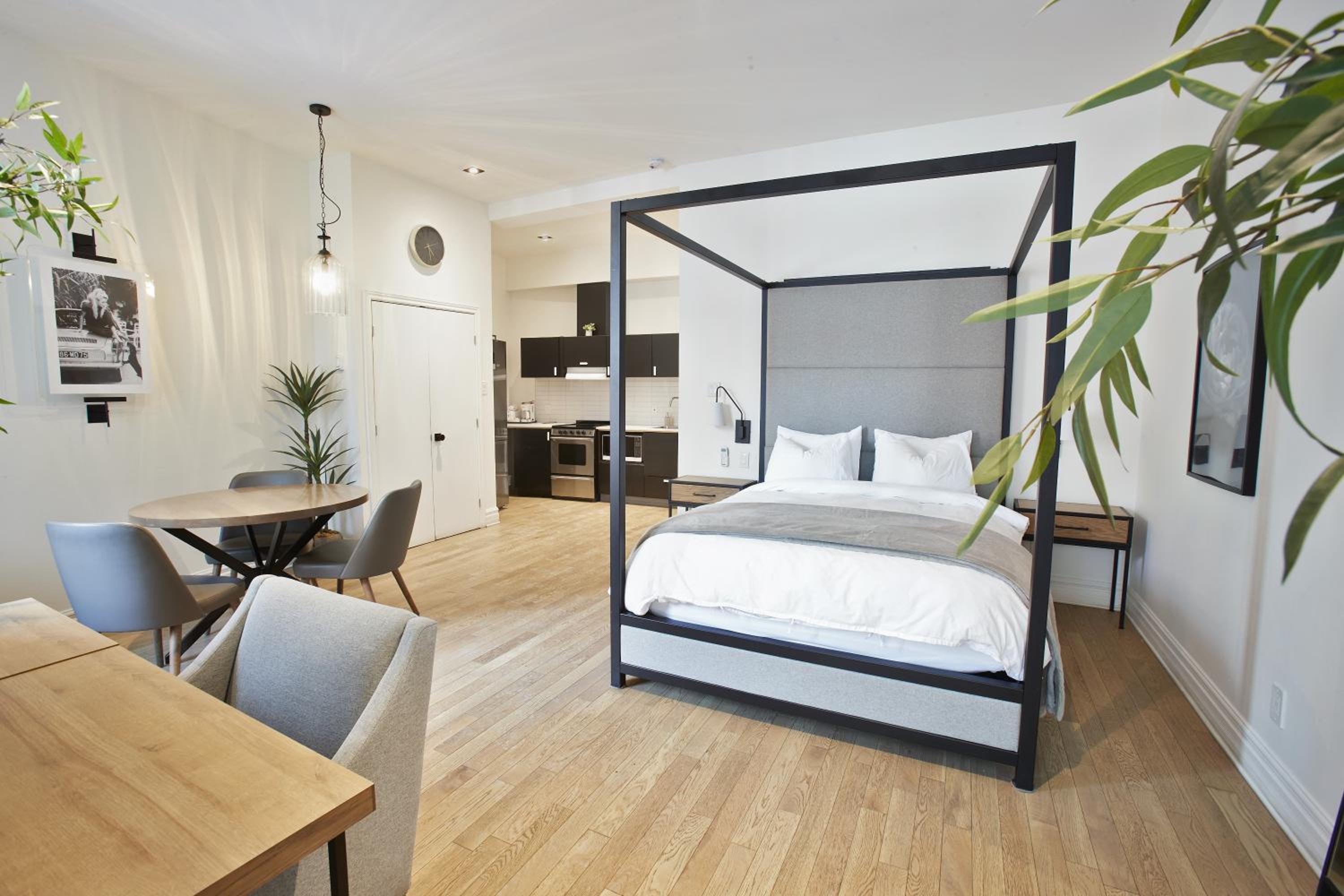 Executive Room