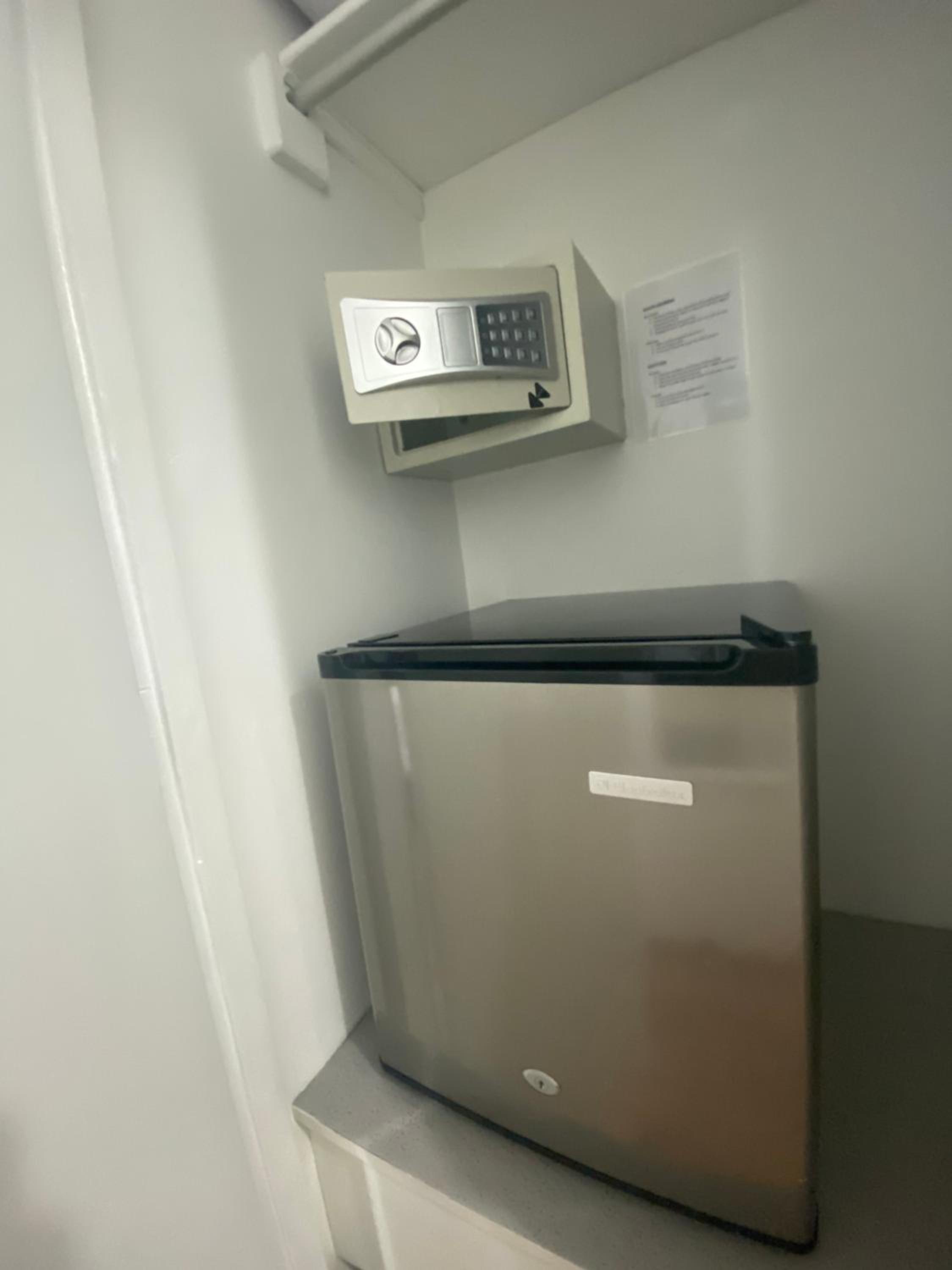 Single Room photo 3
