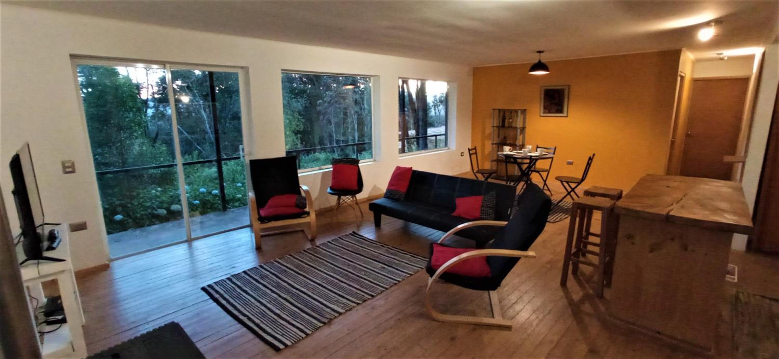 One-Bedroom House photo 1