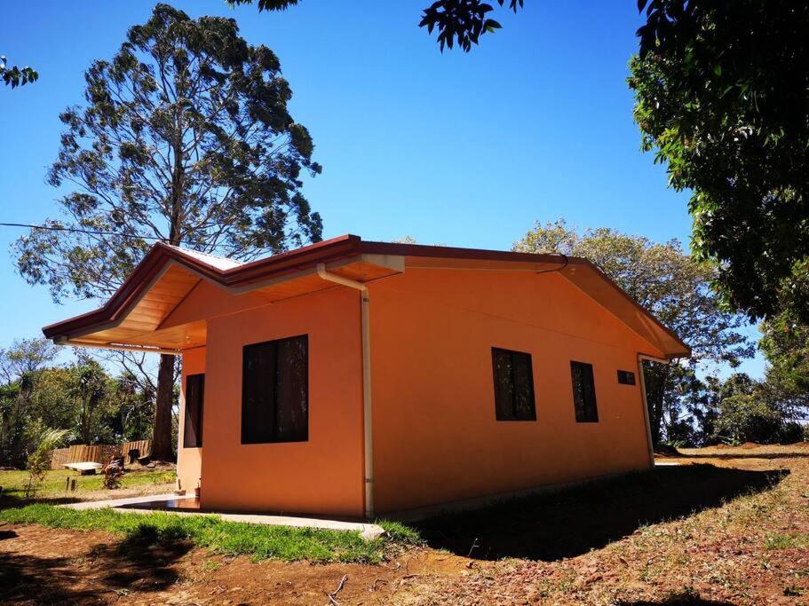 Three-Bedroom House photo 3