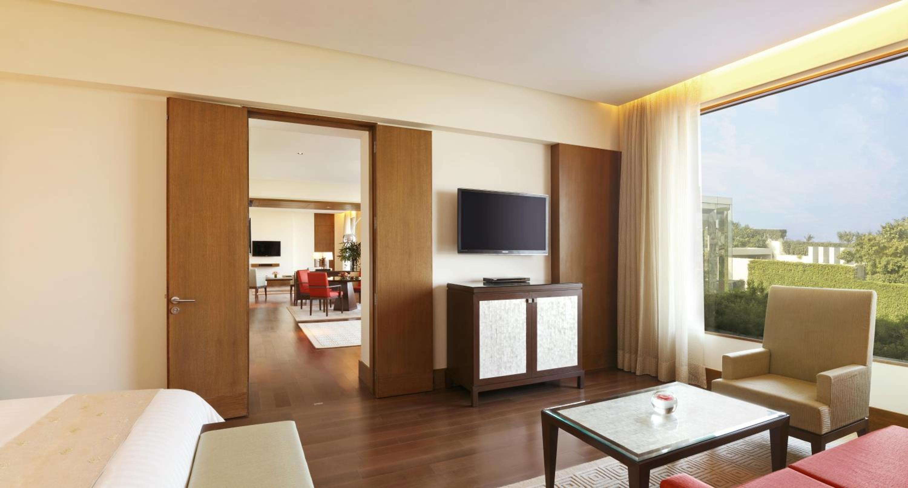 Luxury Suite With Two Way Airport Transfers at The Oberoi Gurgaon