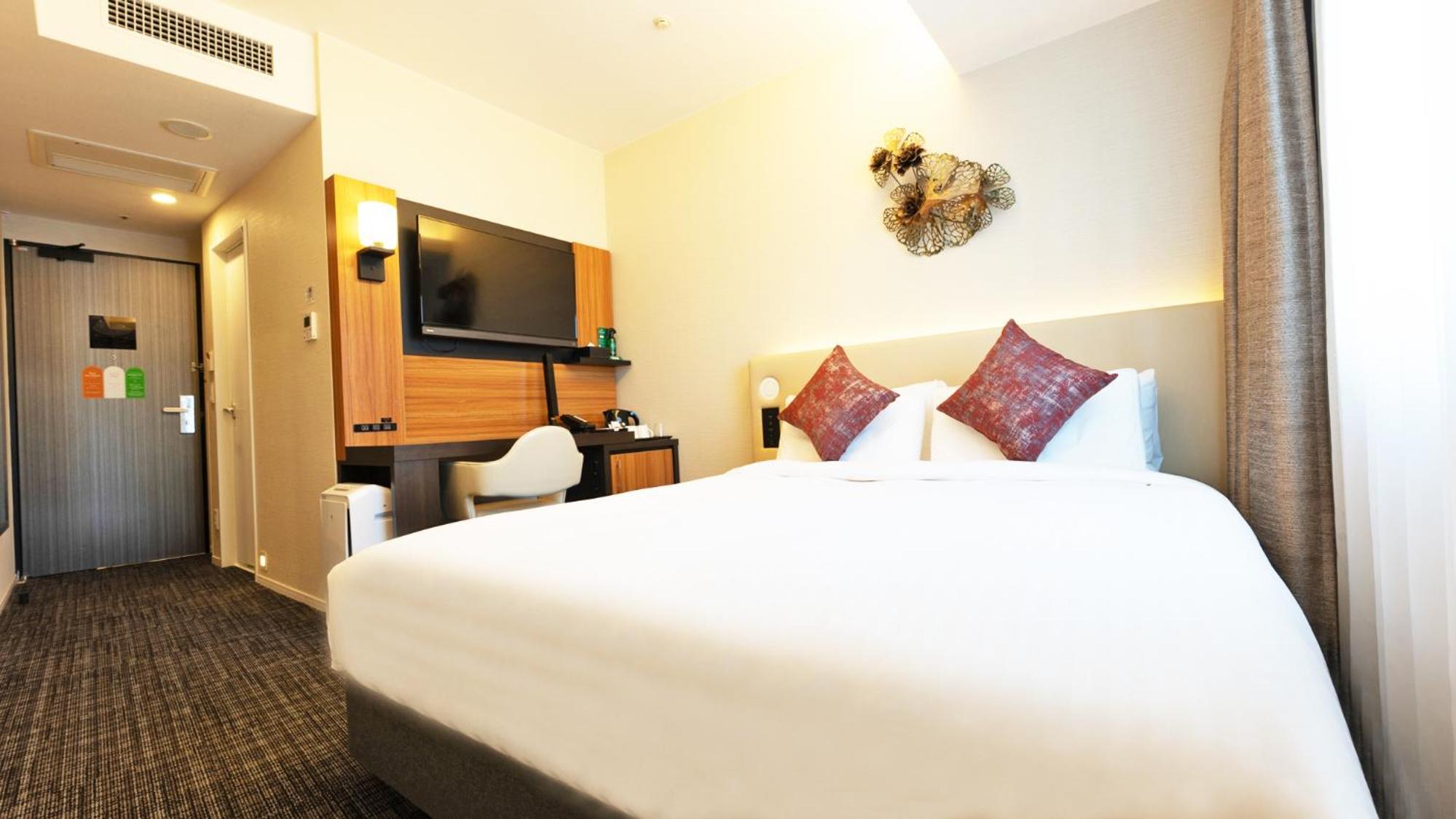Premier Floor - Queen Room - Non-Smoking photo 1