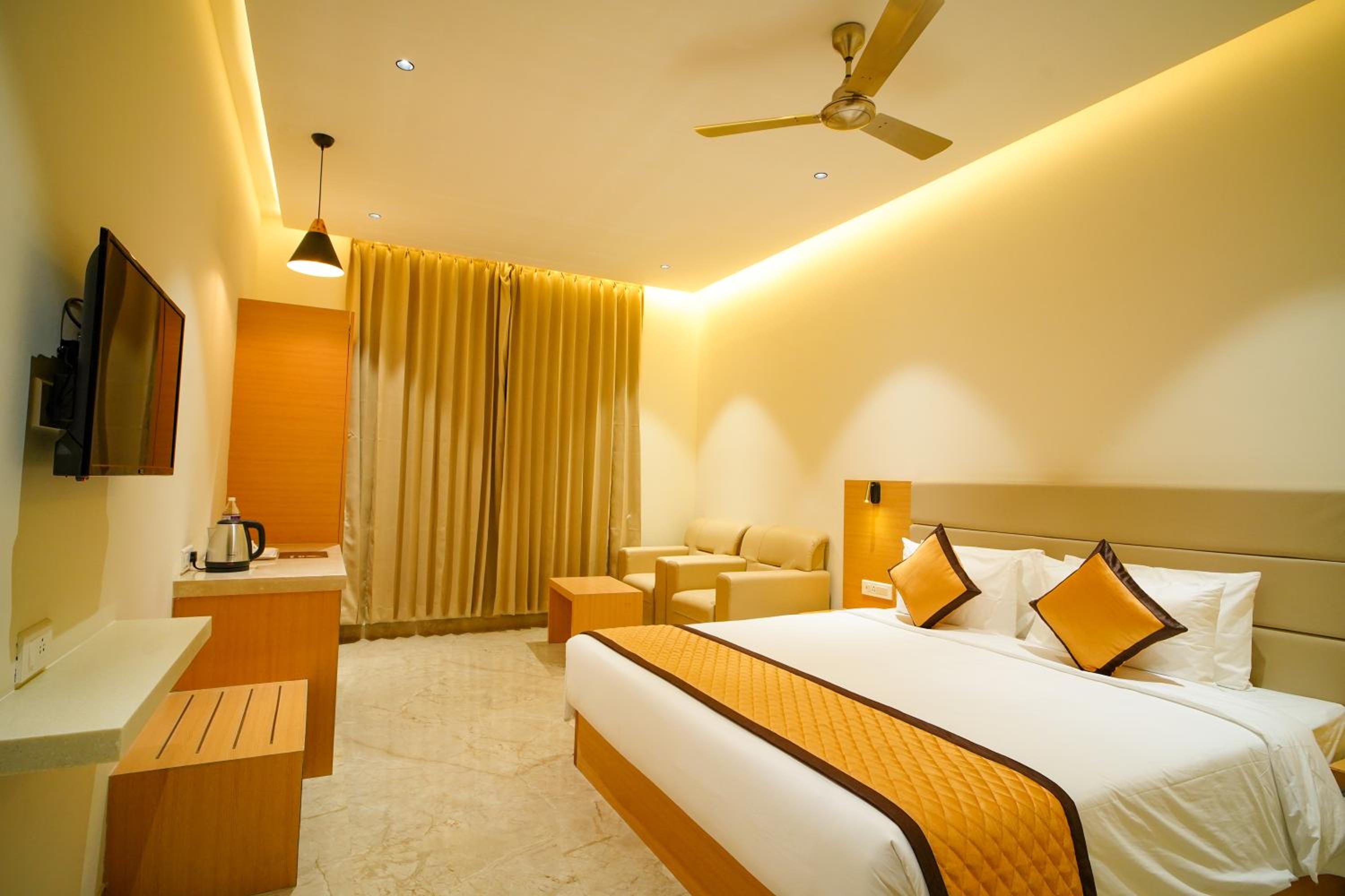Deluxe Room - Photo 1