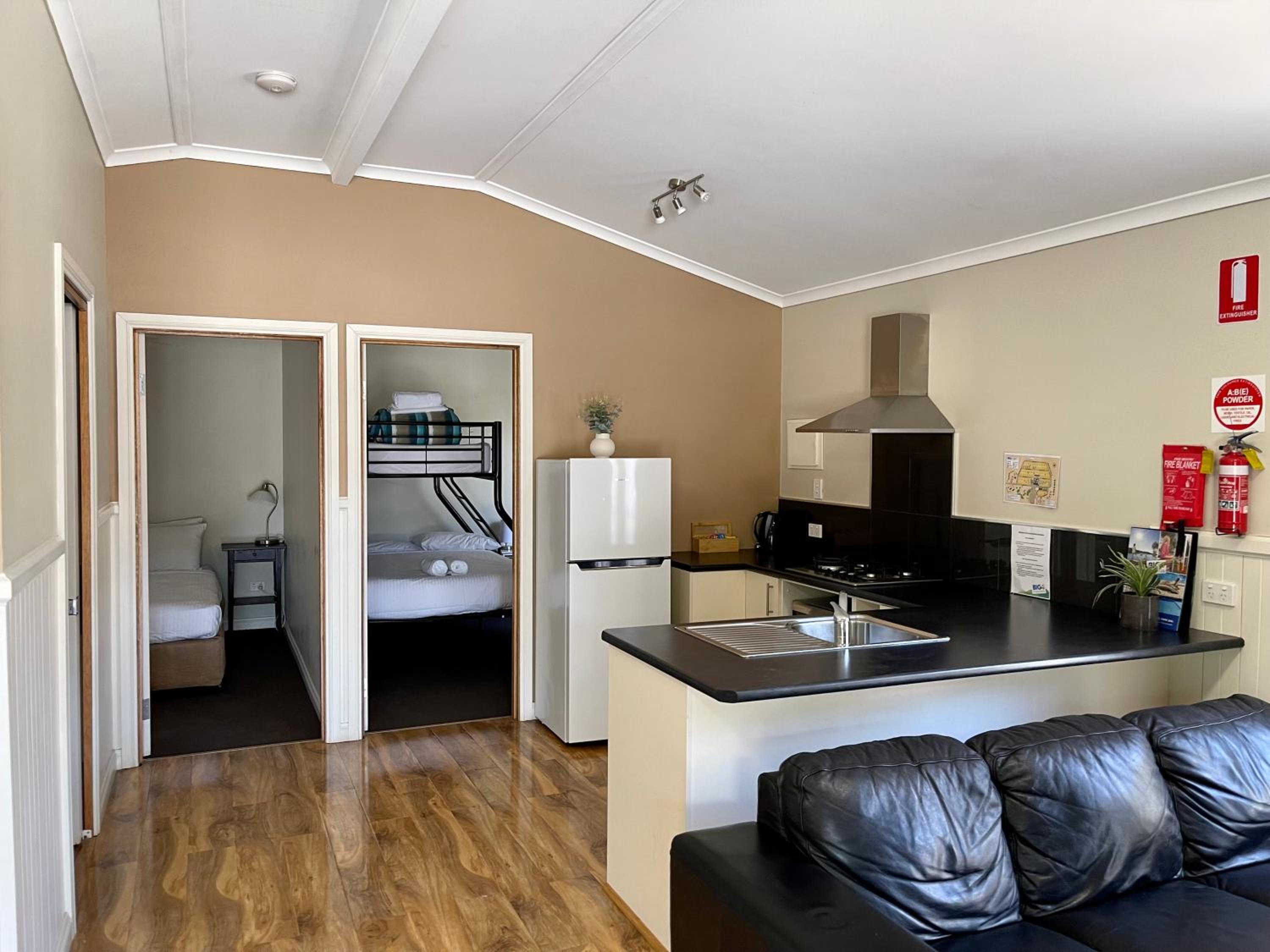 Deluxe Villa (4 Guests) - Photo 3
