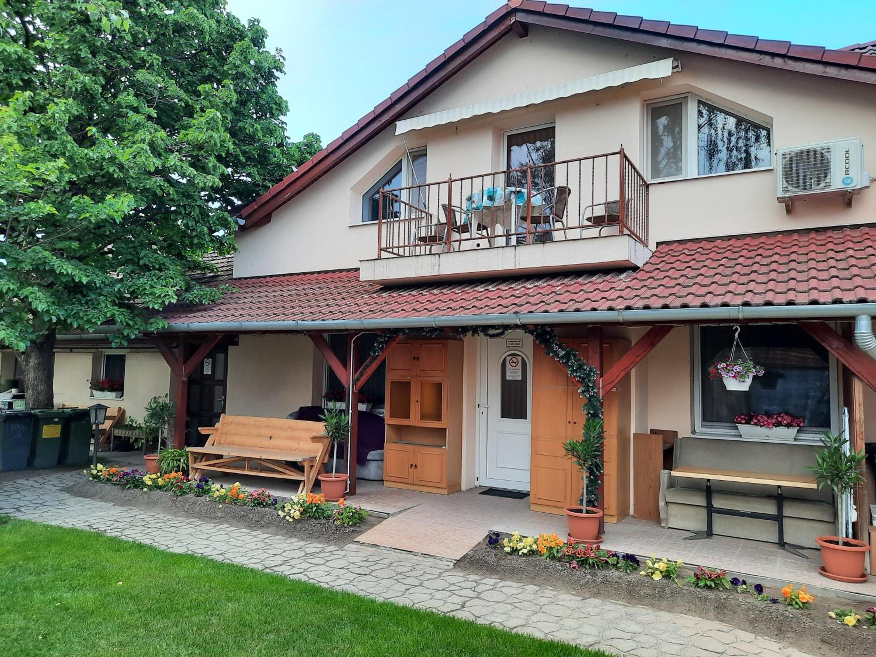 Double or Twin Room with Garden View photo 3