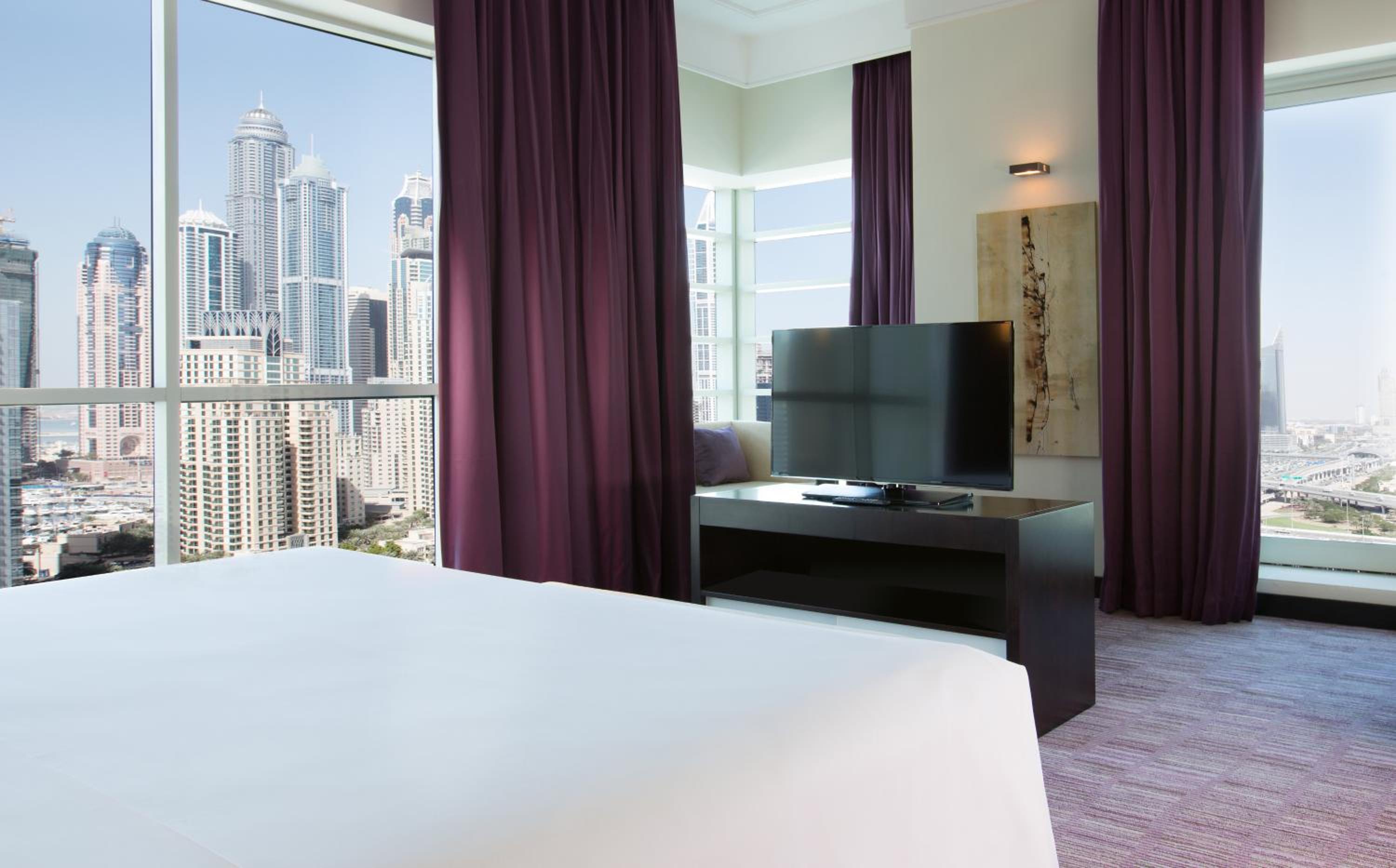 Deluxe King Room photo 3