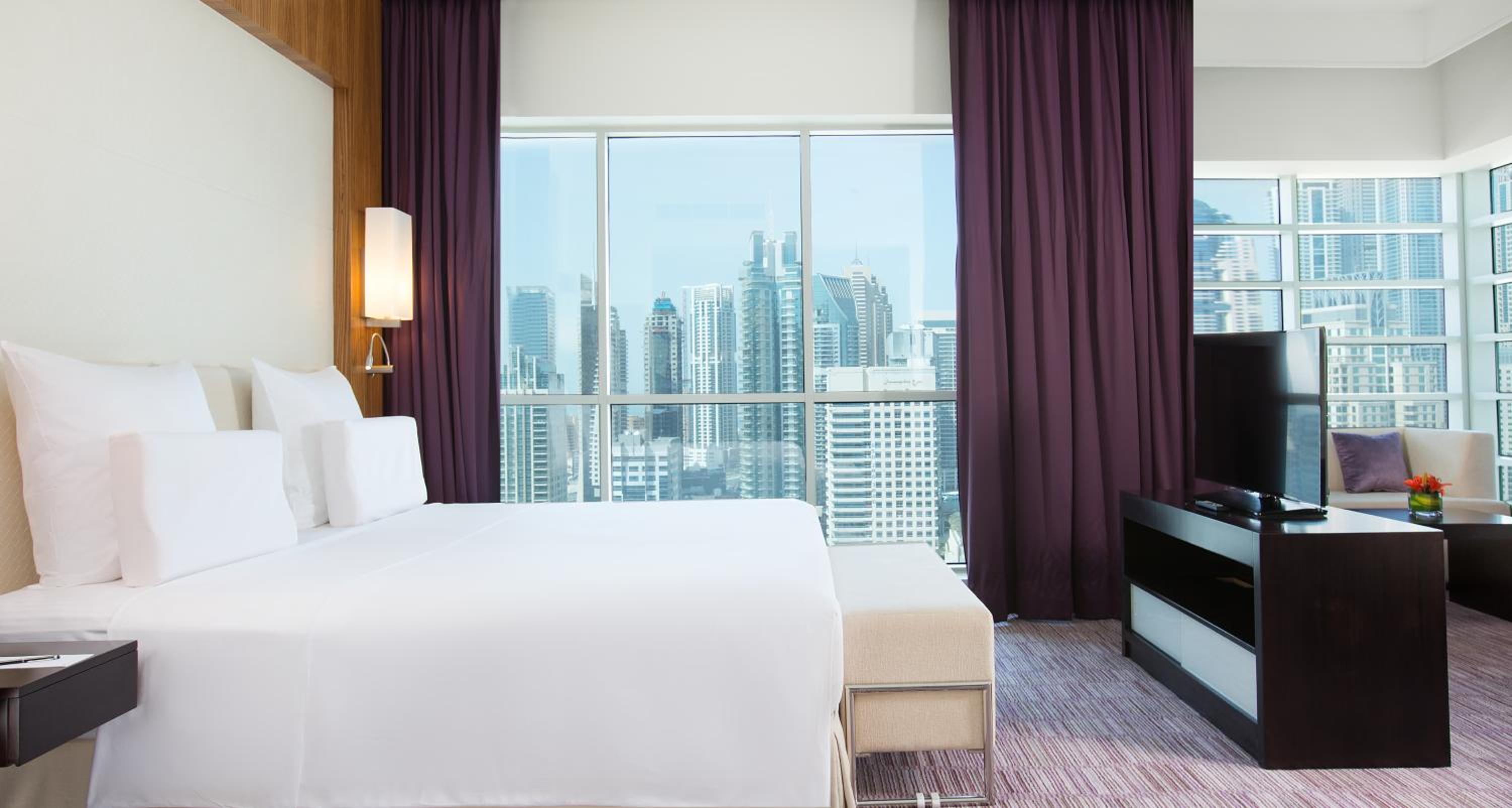 Deluxe King Room photo 2