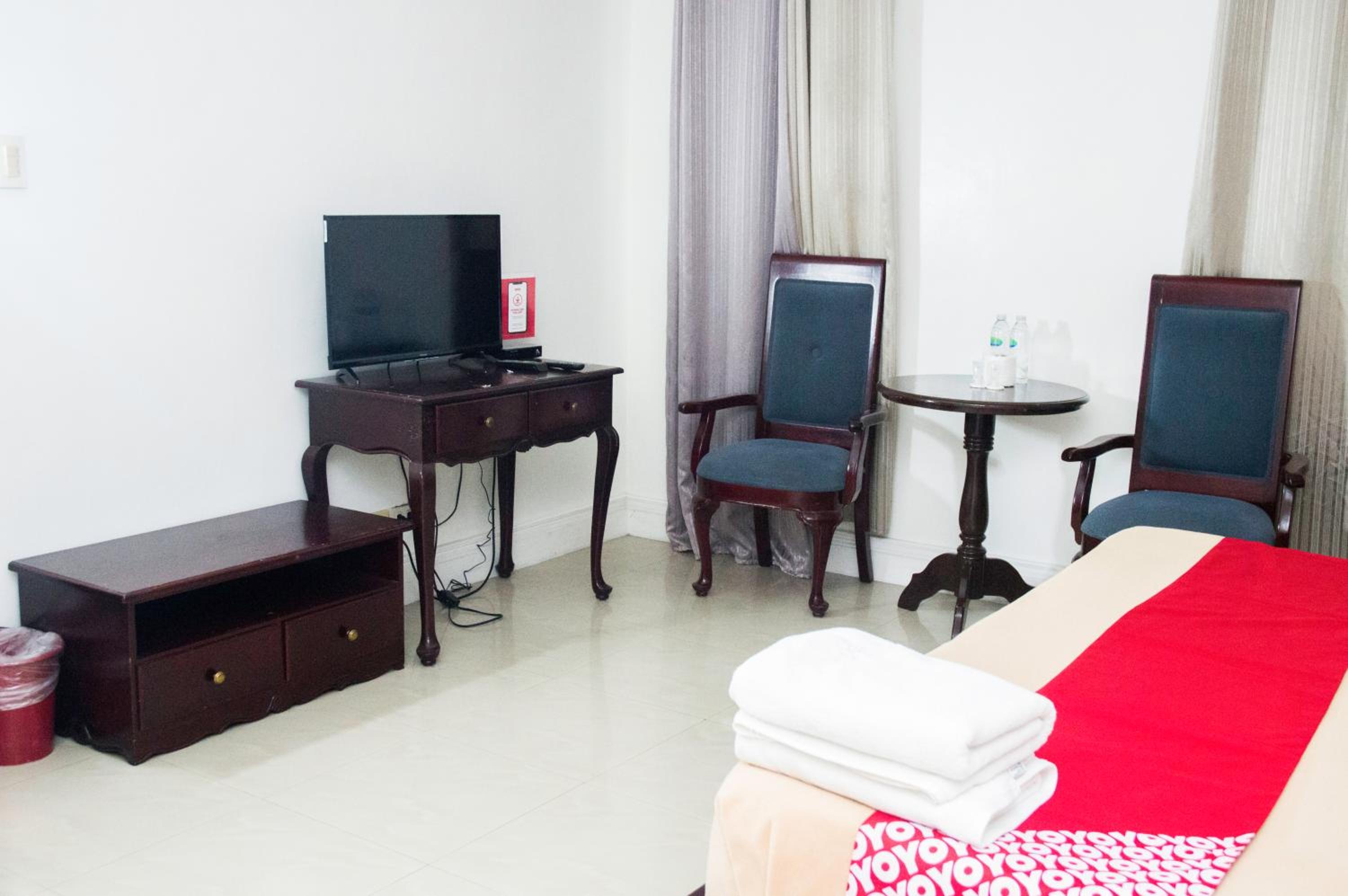 Premier Suite - Photo 4
