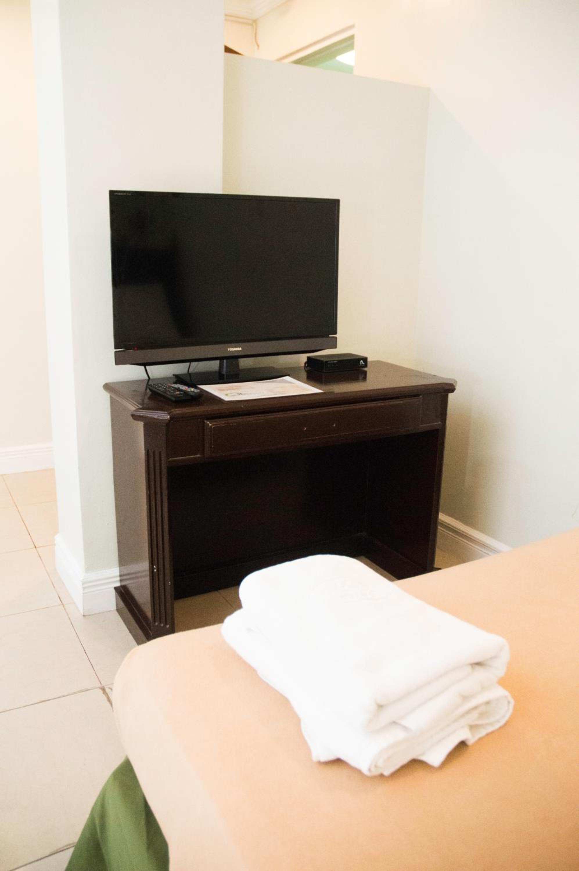 Premier Suite - Photo 6