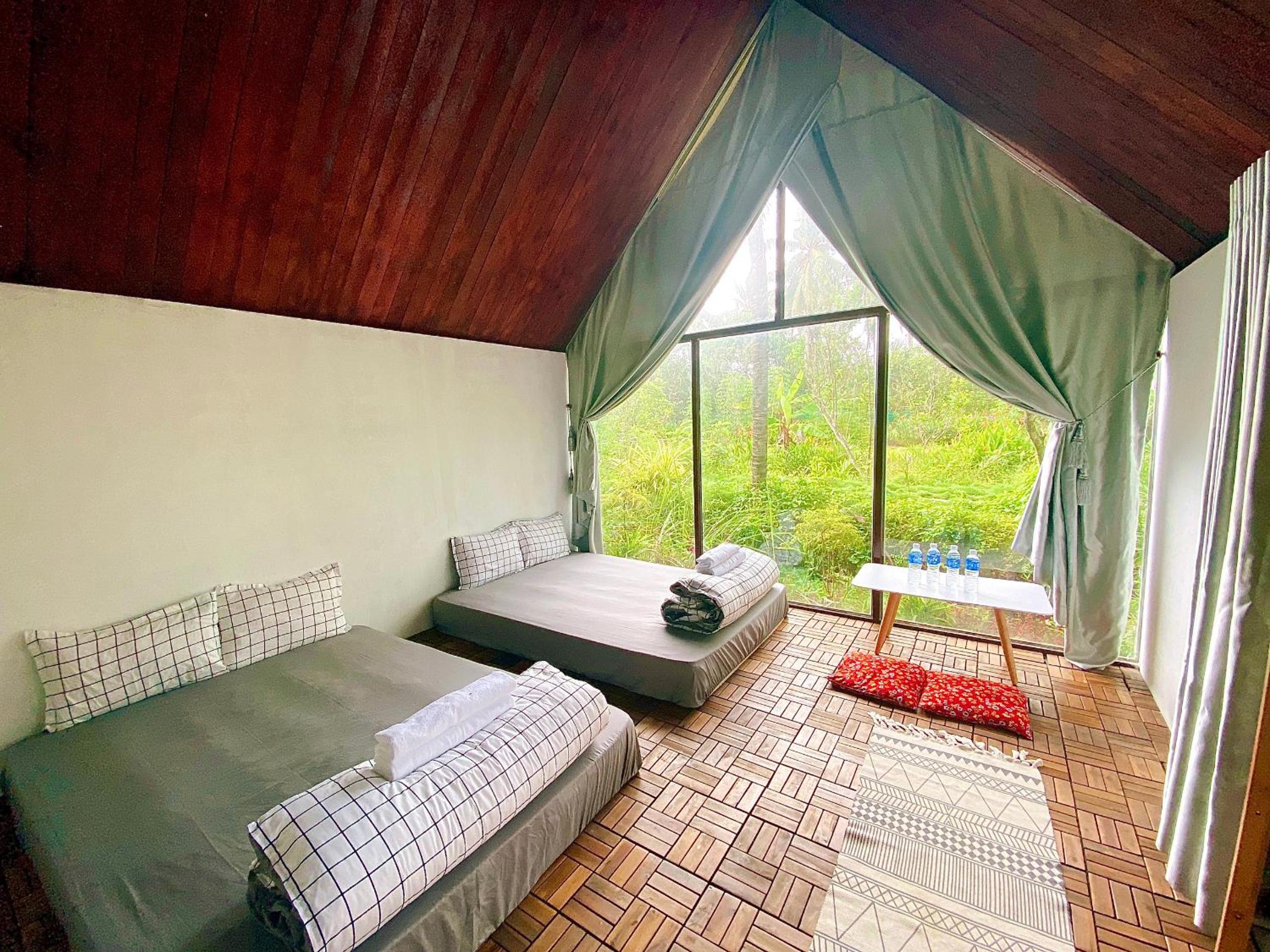 Bungalow with Garden View photo 1