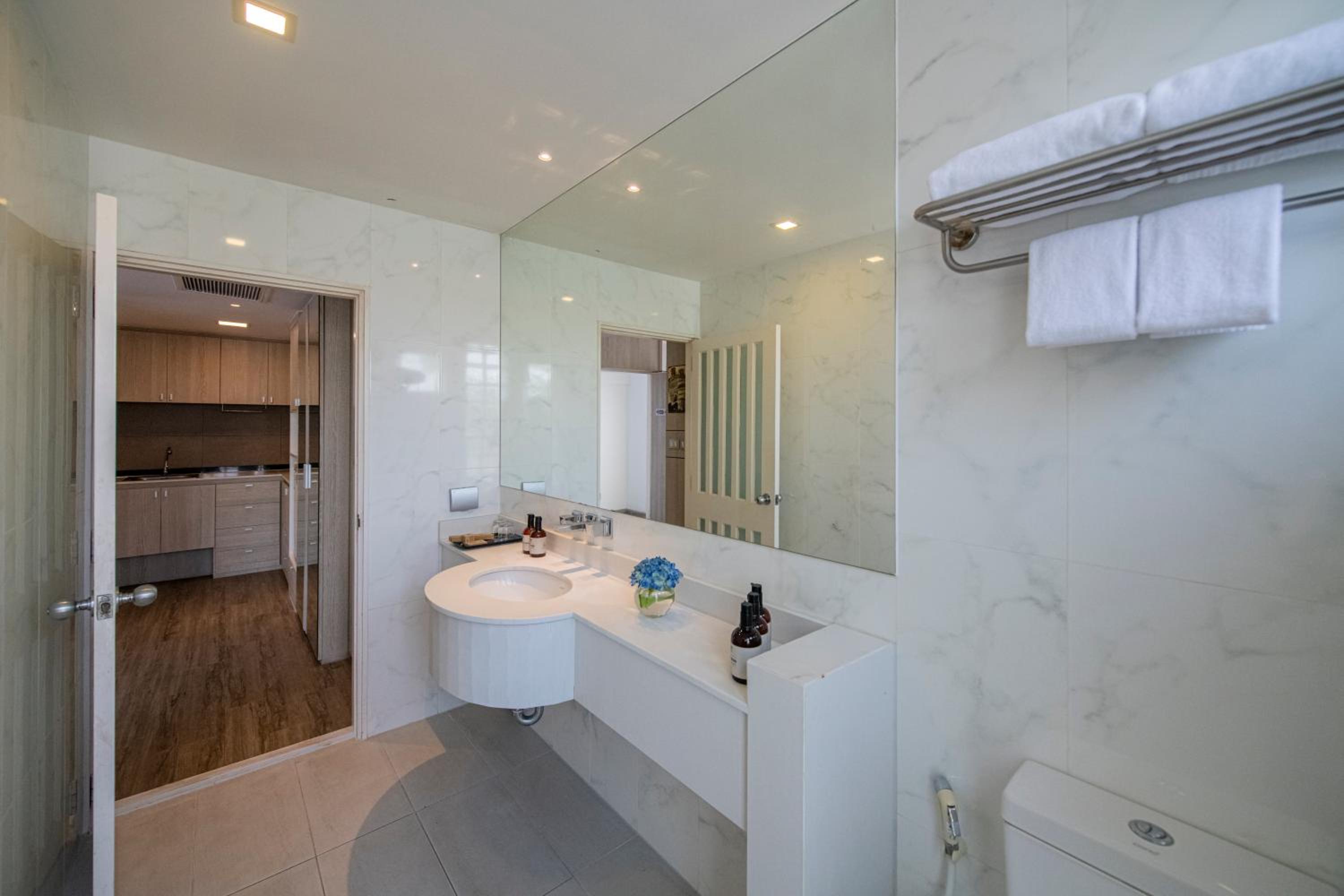 Marina Standard - Photo 8