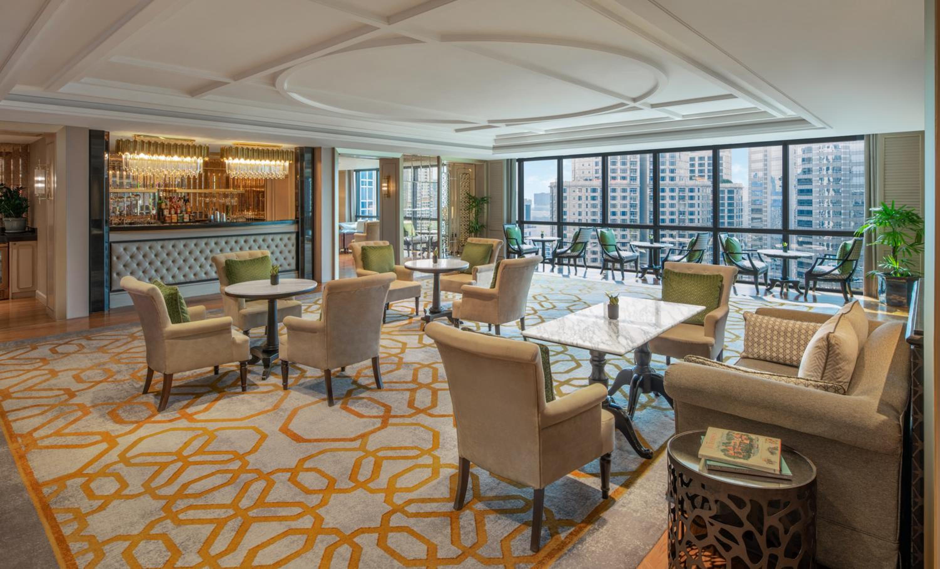 Family Suite, Club lounge access, 2 Bedroom Suite, City view