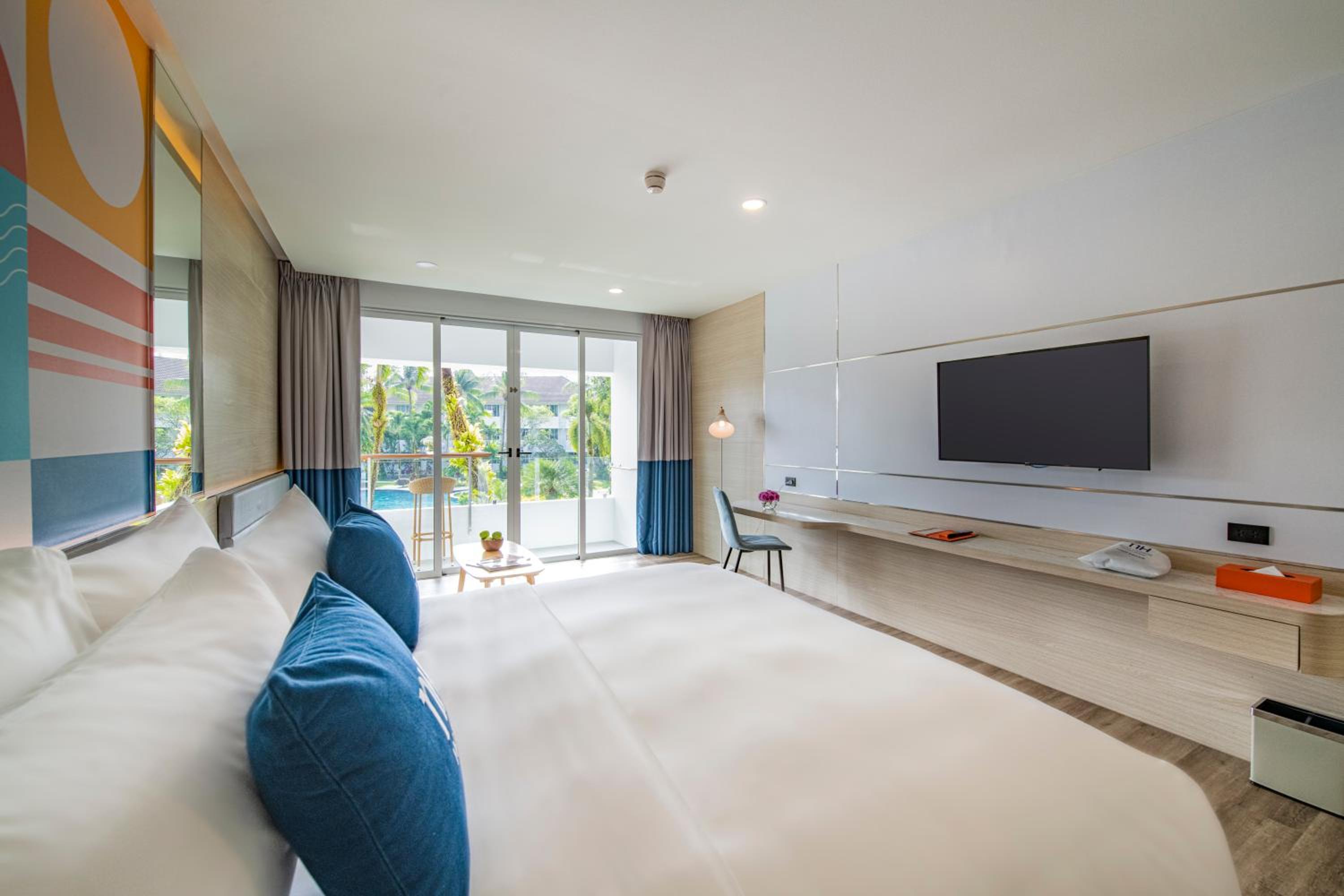 Deluxe Room - Photo 3