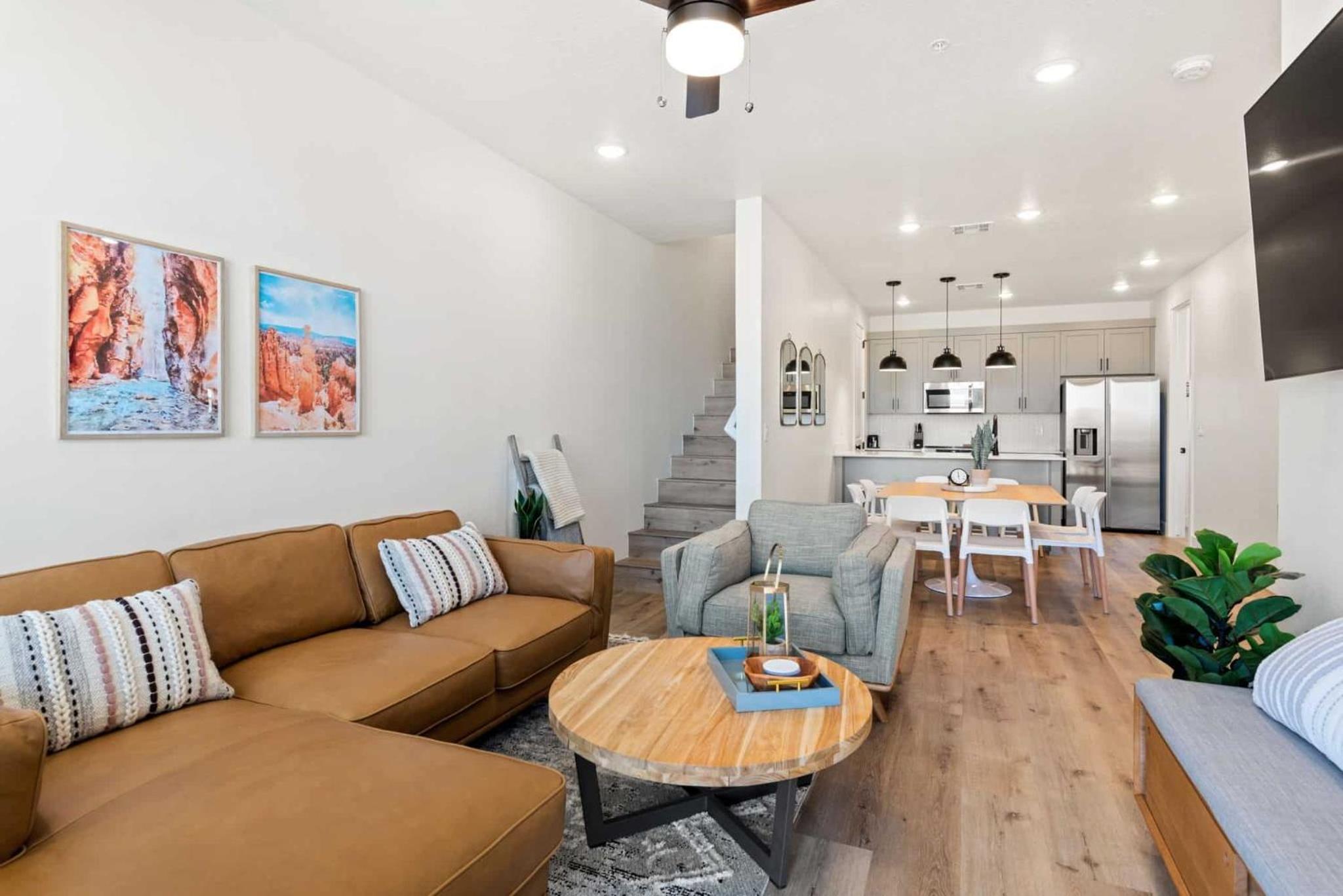 Three-Bedroom Apartment photo 1