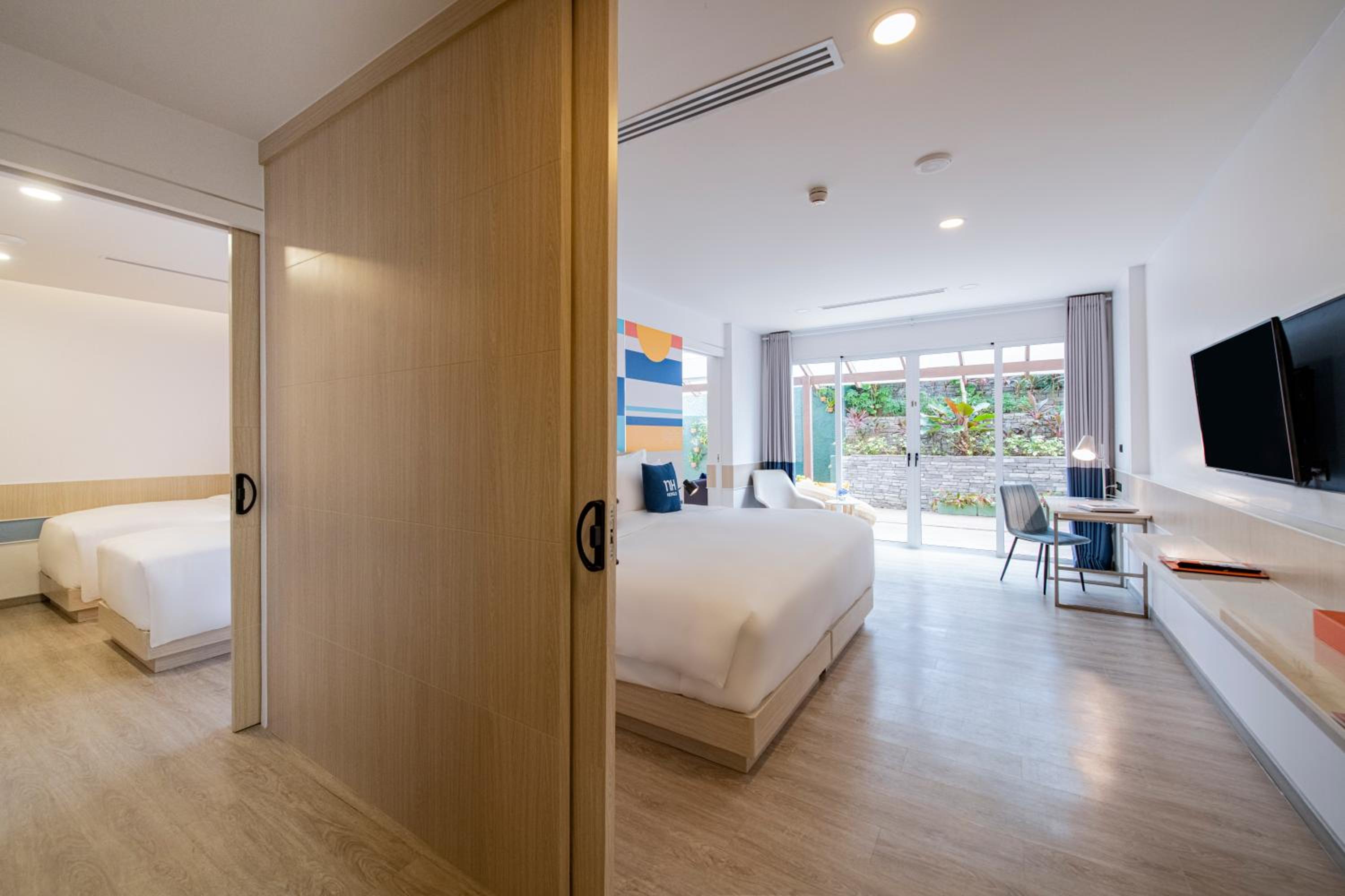Family Suite 2 Bedrooms	 - Photo 12