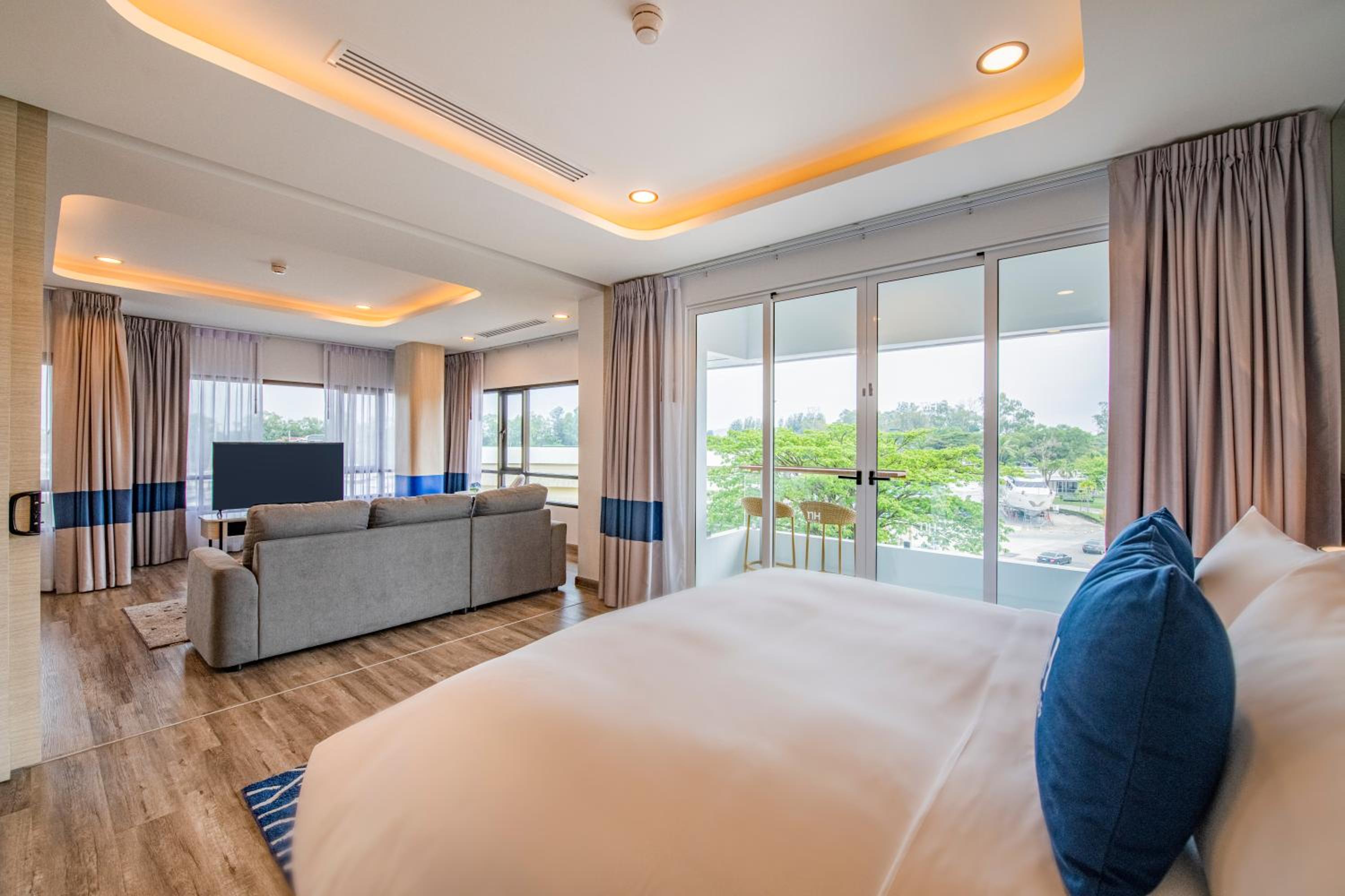 Lagoon Suite - Photo 2