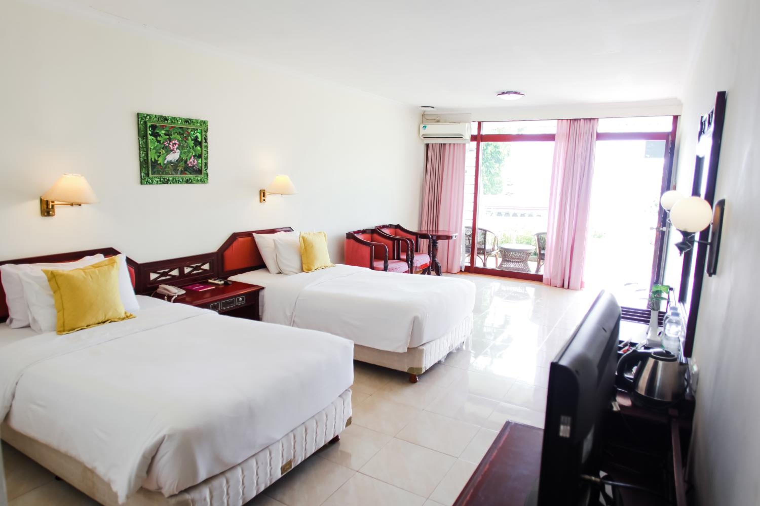 Superior Twin Room photo 3