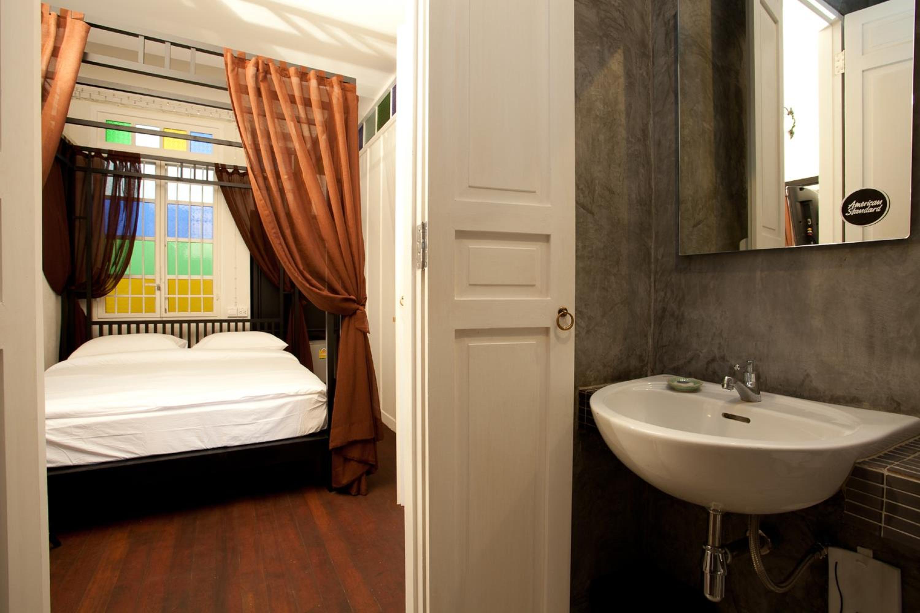 Standard Queen Room photo 1