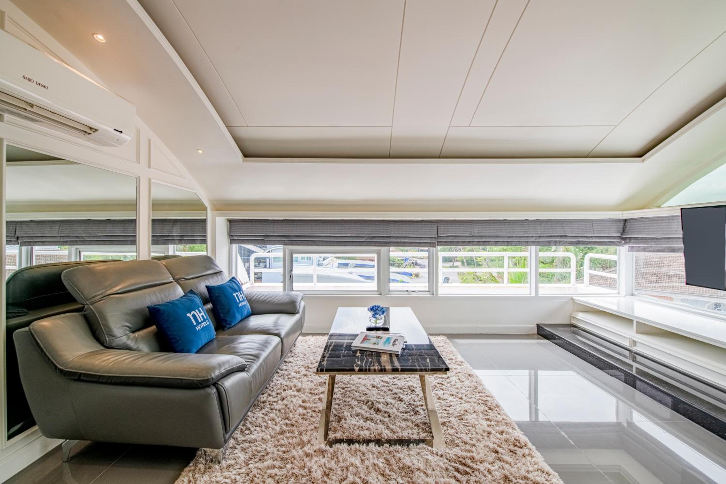 Penthouse 1 Bedroom - Photo 8