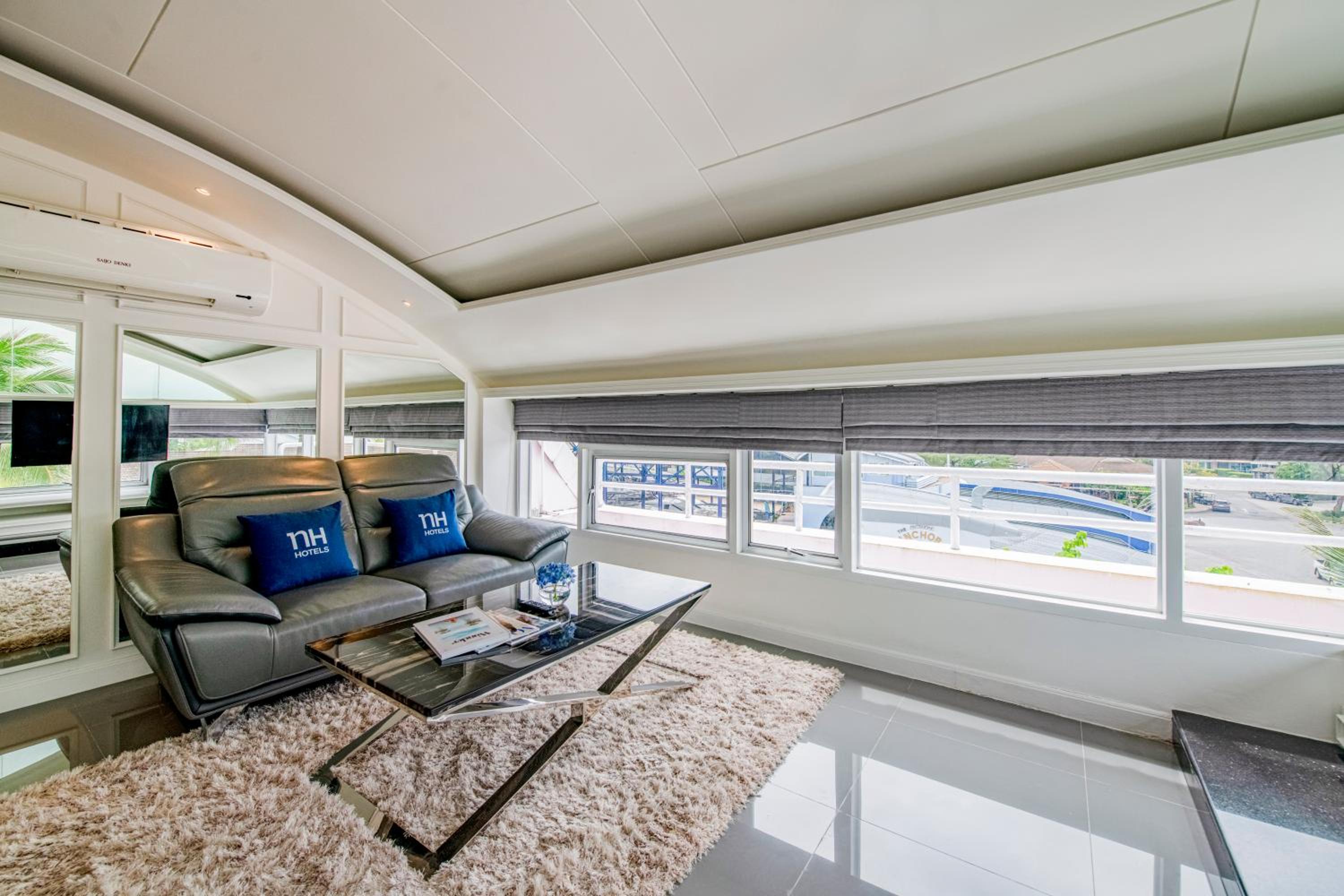 Penthouse 1 Bedroom - Photo 9
