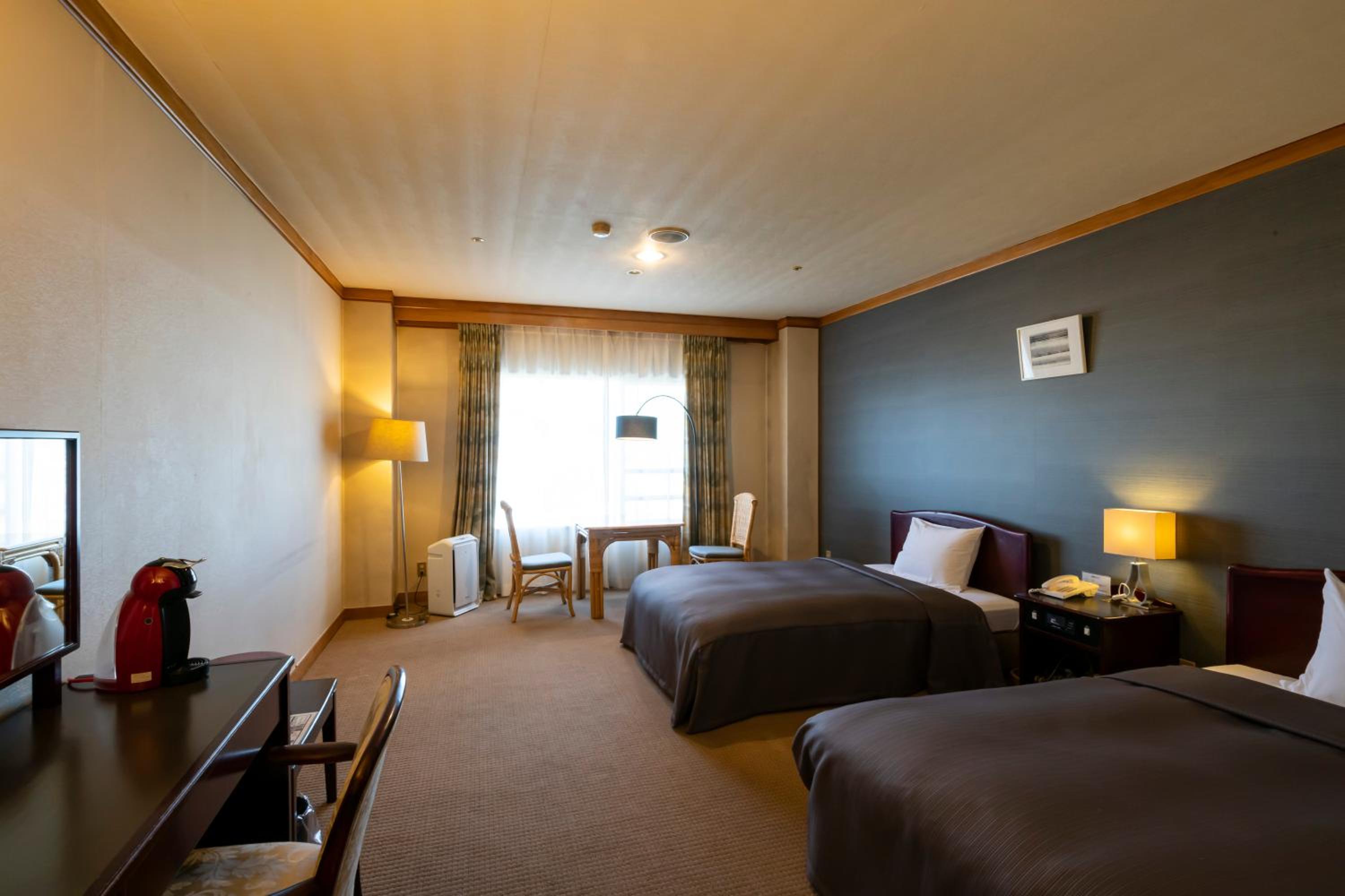 Standard Twin Room - Photo 1