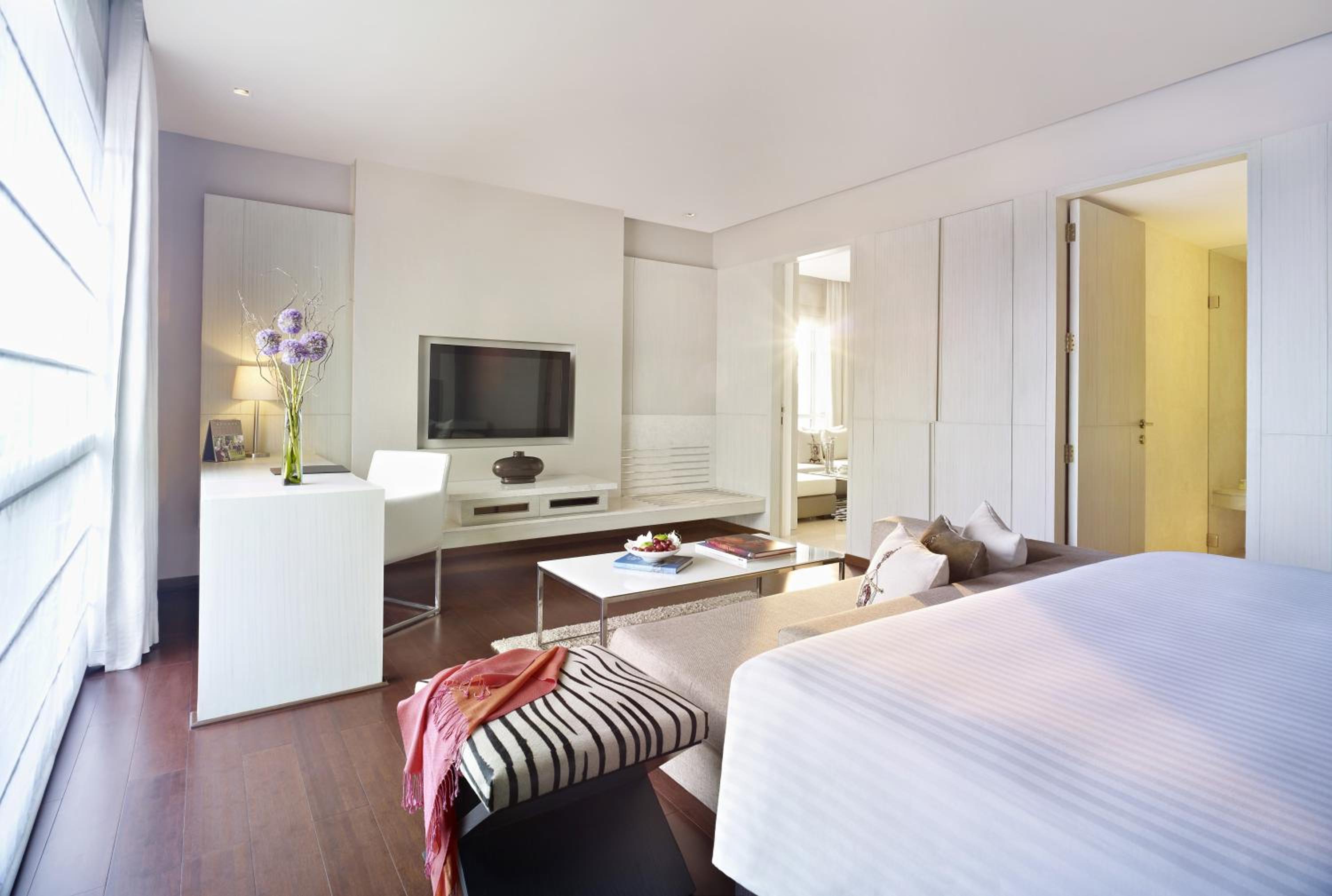 Deluxe Allure Suite photo 3