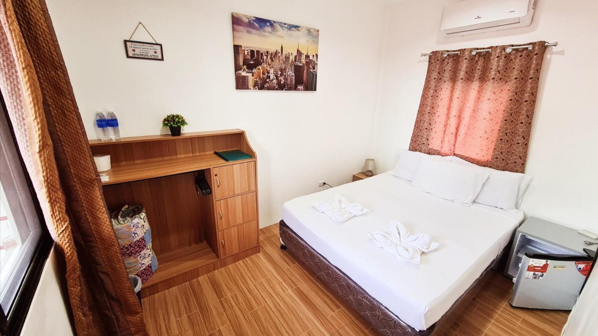 Deluxe Queen Room photo 1