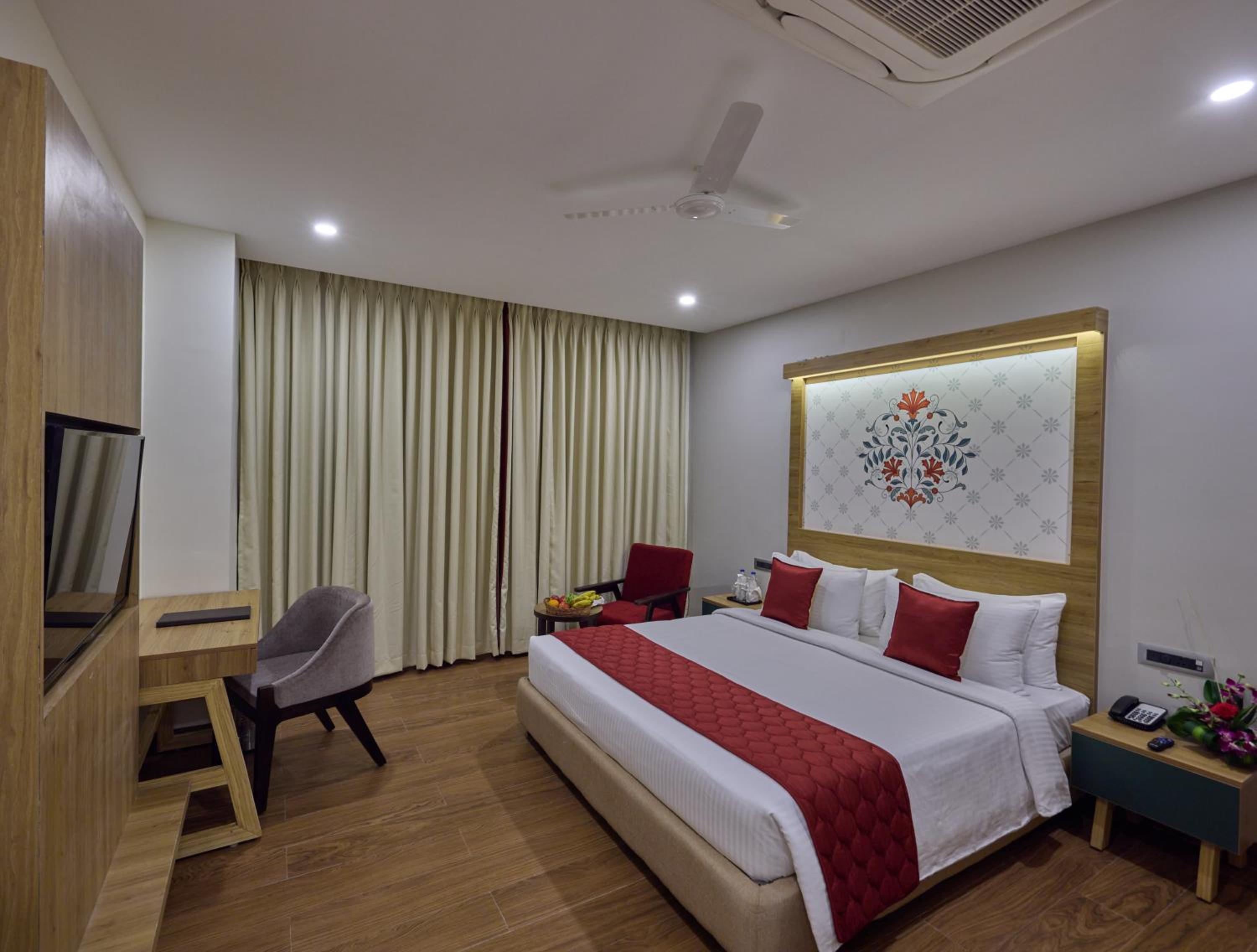 Deluxe Double Room - Photo 1