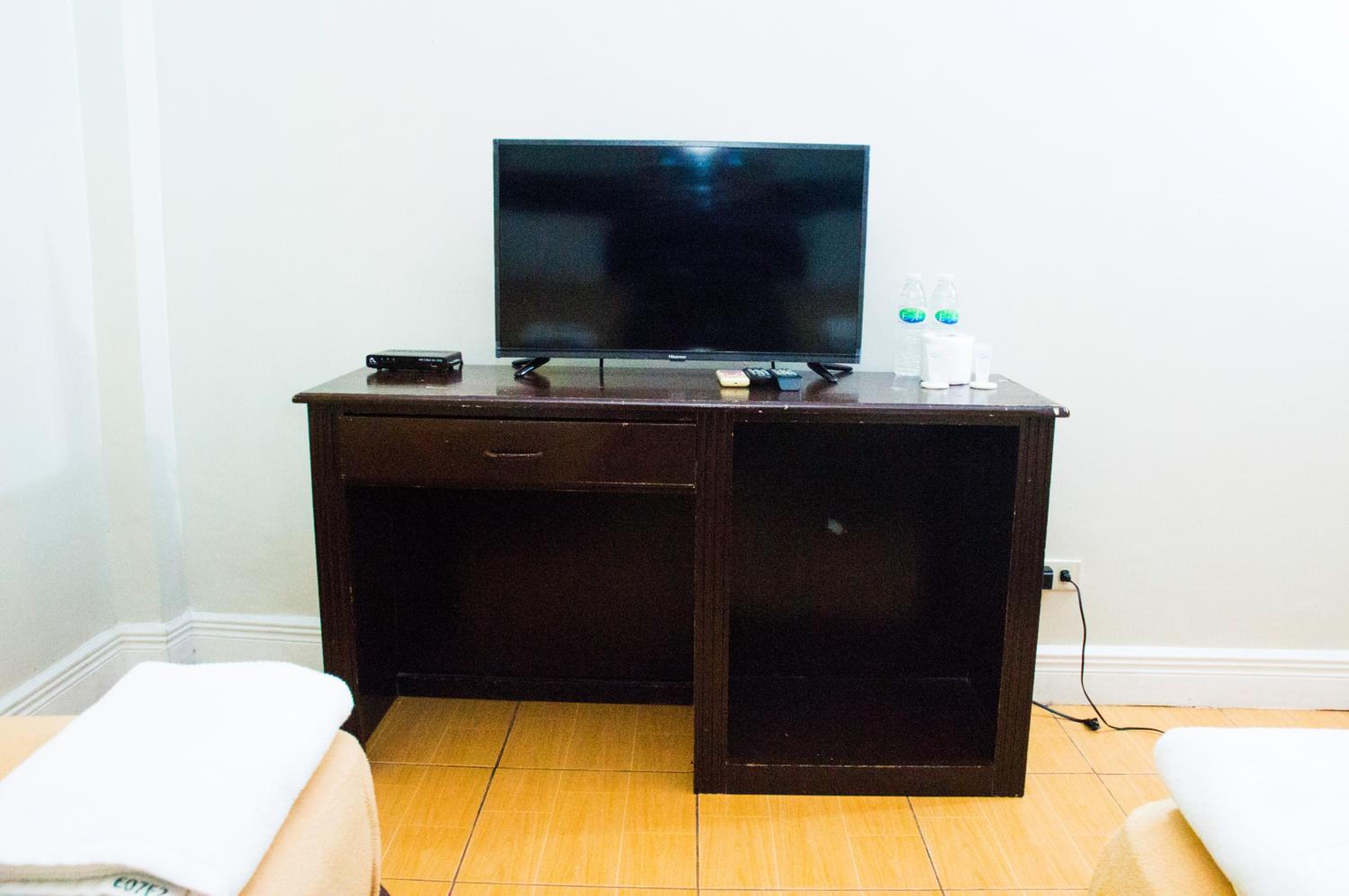 Executive Suite A - Photo 6