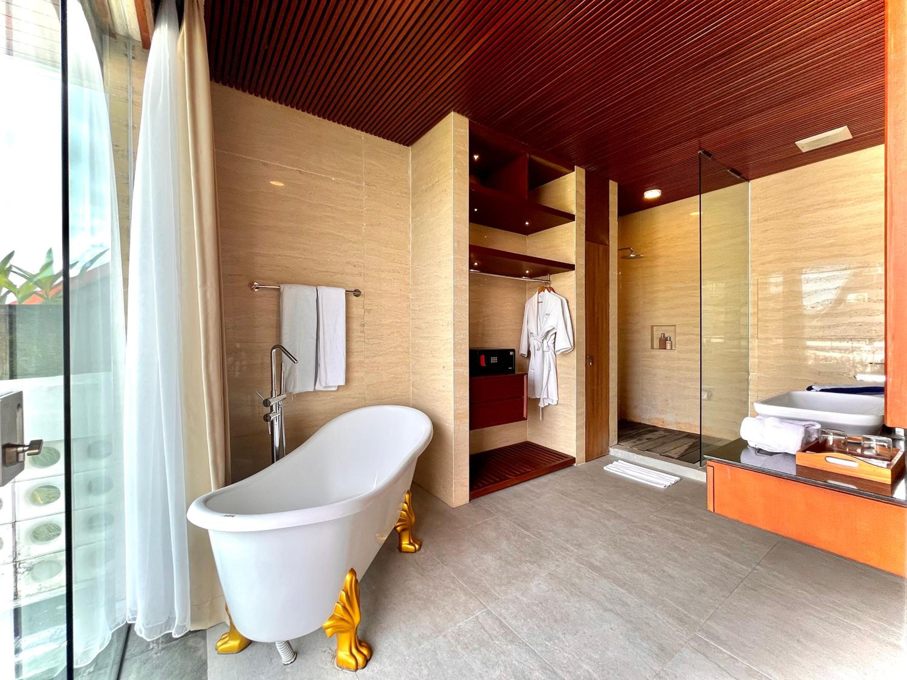 Suite One-Bedroom Villa with Private Pool - Photo 4