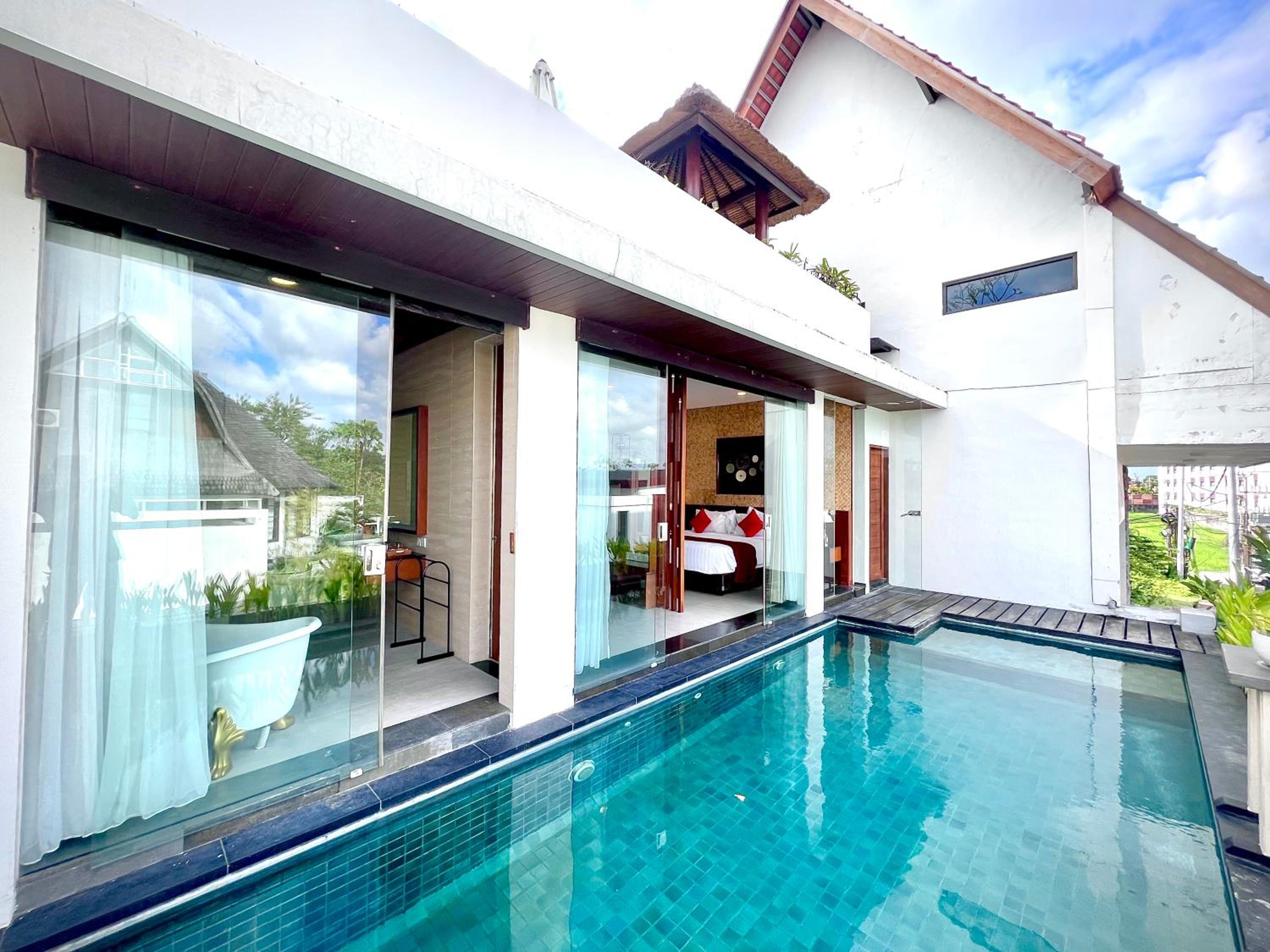 Suite One-Bedroom Villa with Private Pool - Photo 2