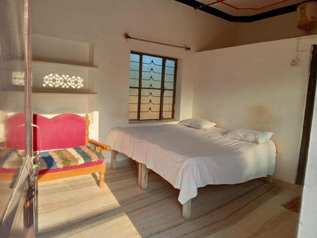 Small Double Room - Photo 1